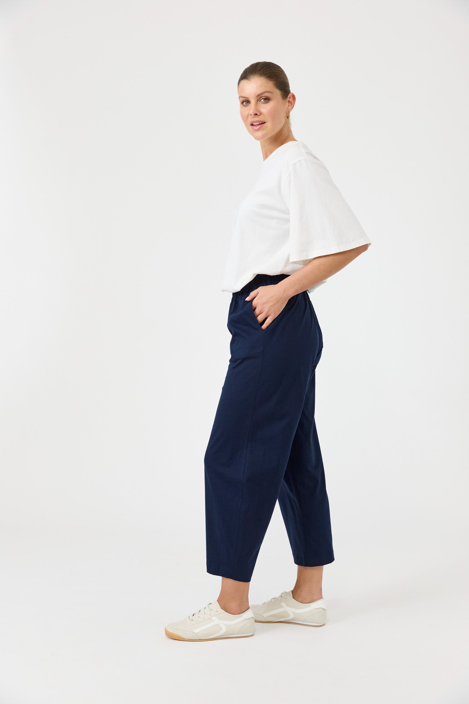 STUDIO TRAVELLER PANTS INDIGO