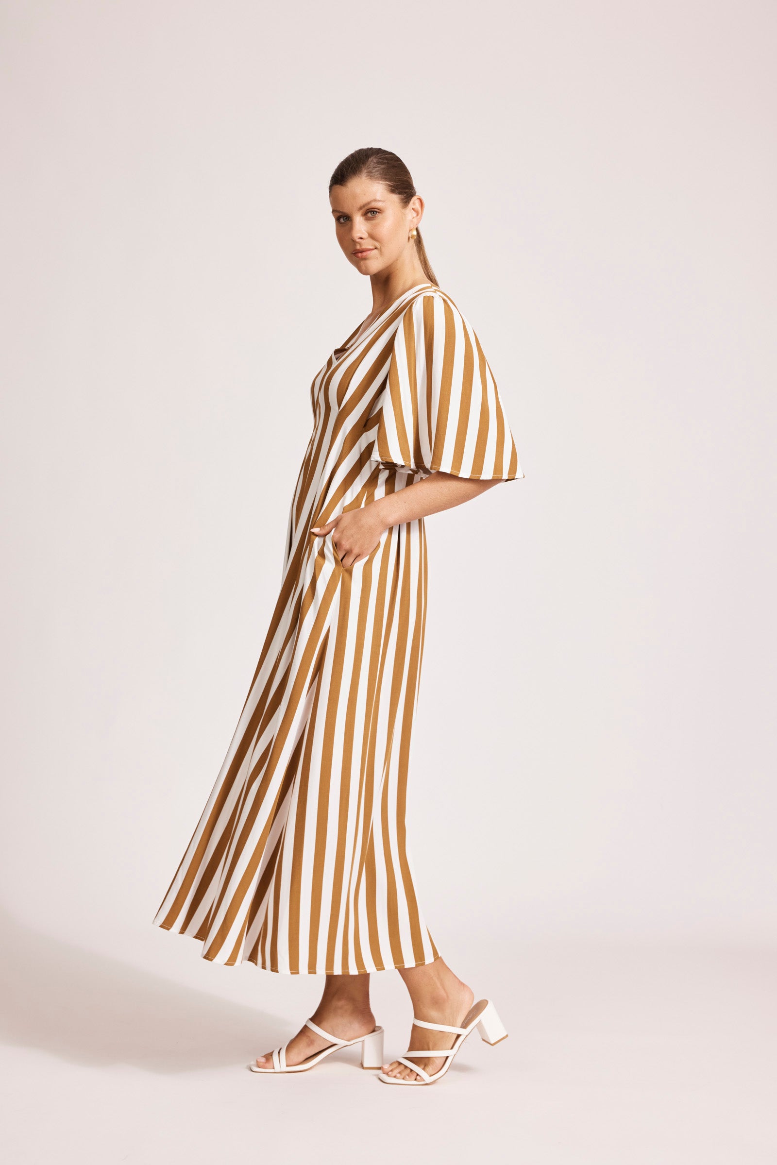 TREVILLE STRIPE MAXI DRESS CARAMEL