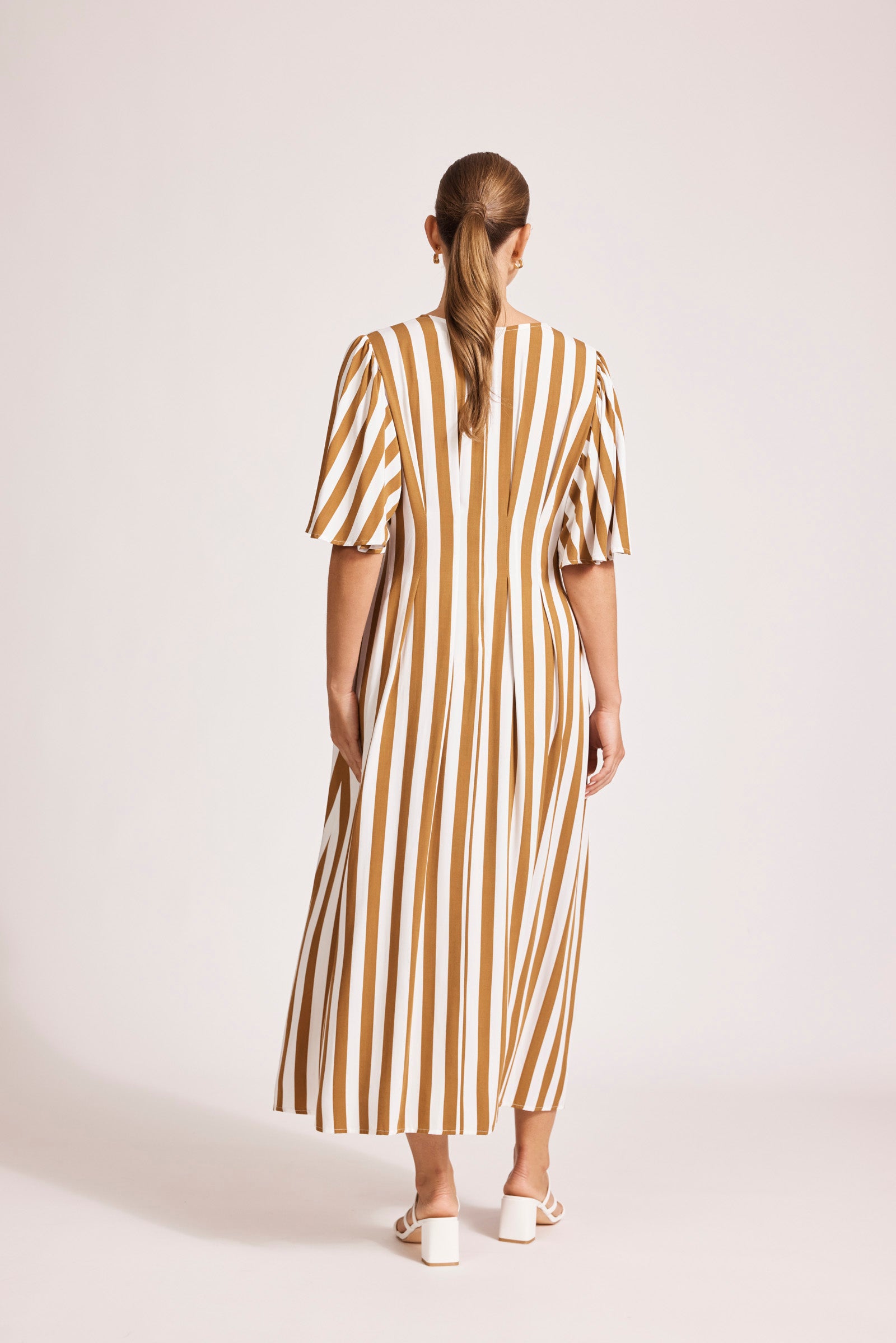 TREVILLE STRIPE MAXI DRESS CARAMEL