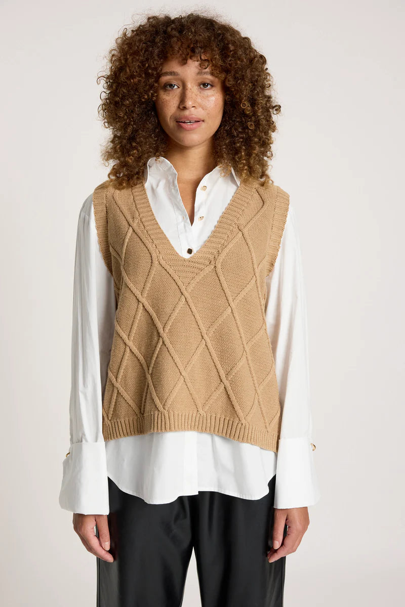 LIORA KNIT VEST MOCHA