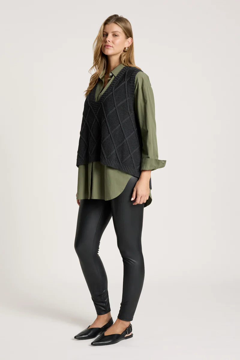 LIORA KNIT VEST CHARCOAL