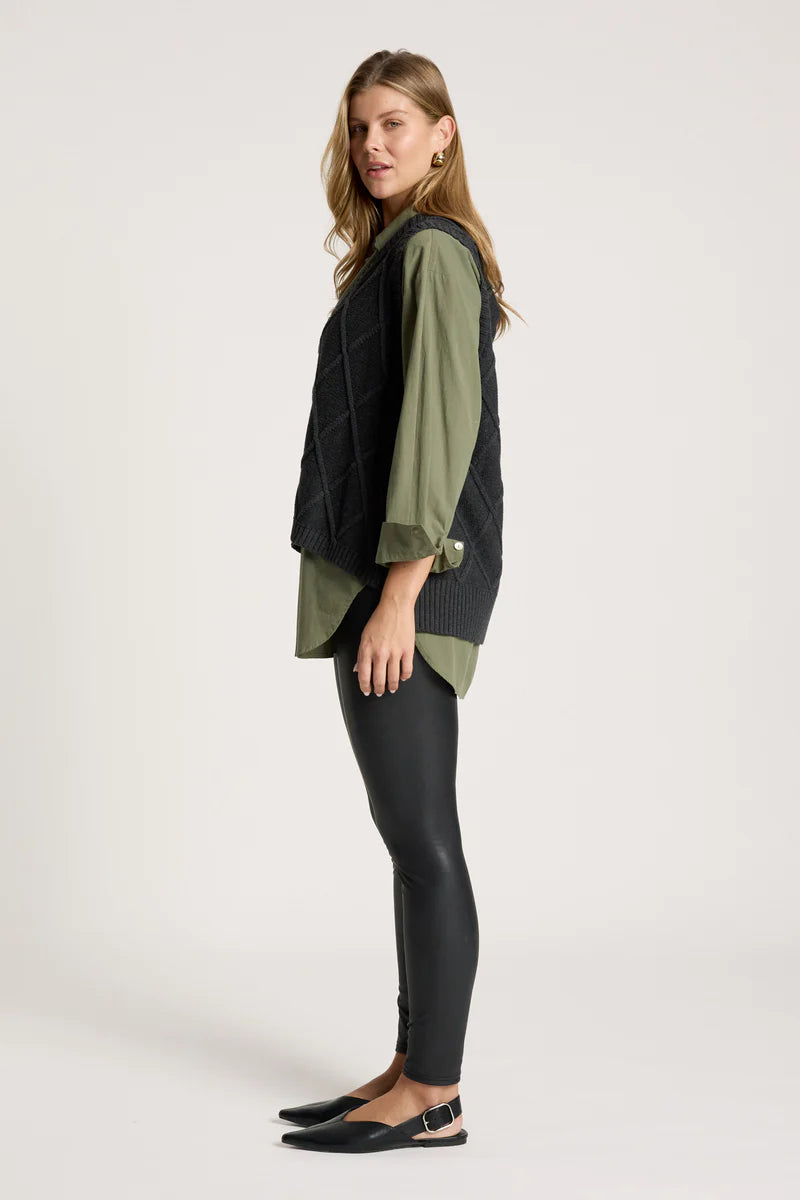 LIORA KNIT VEST CHARCOAL