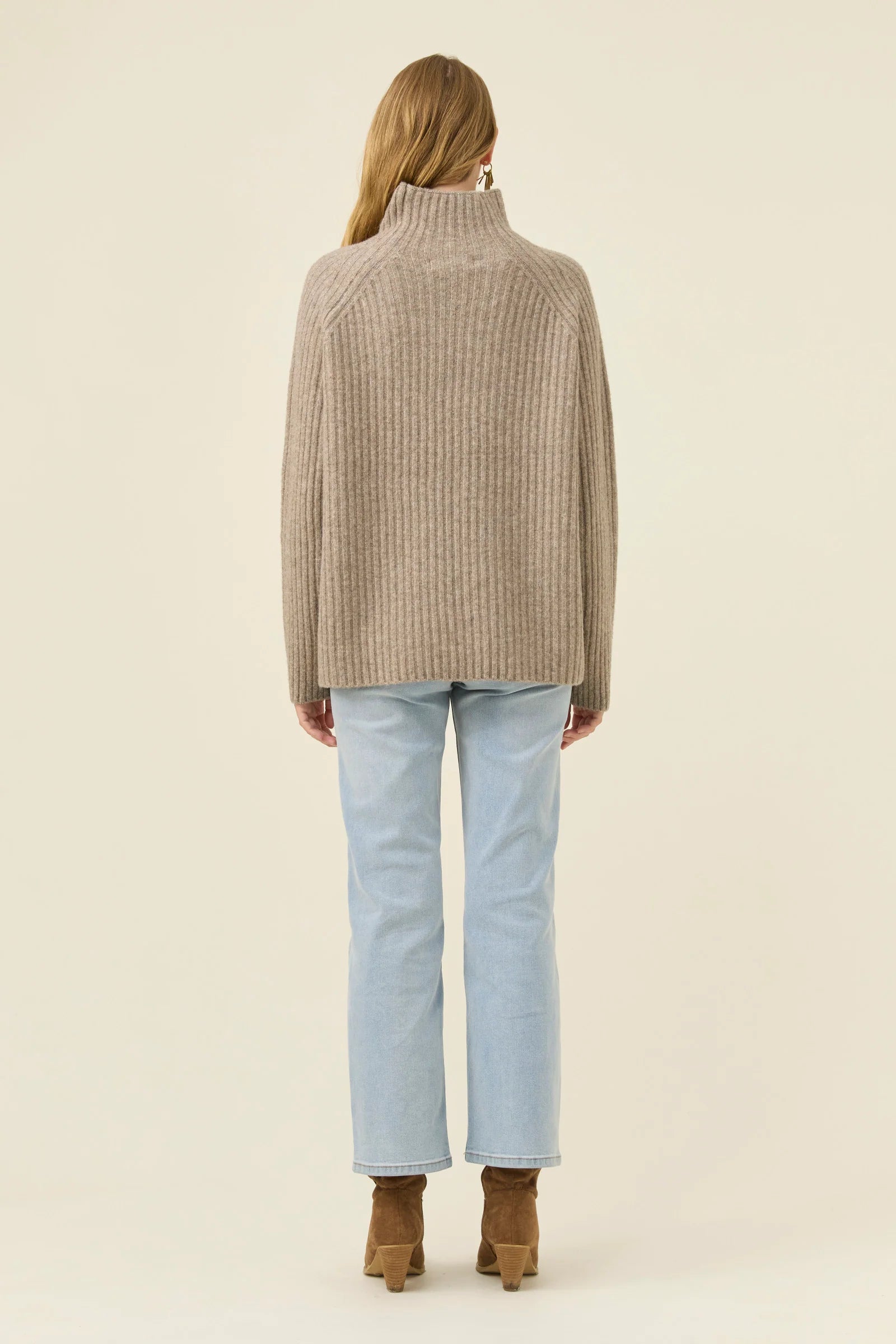 MIRU JUMPER STONE