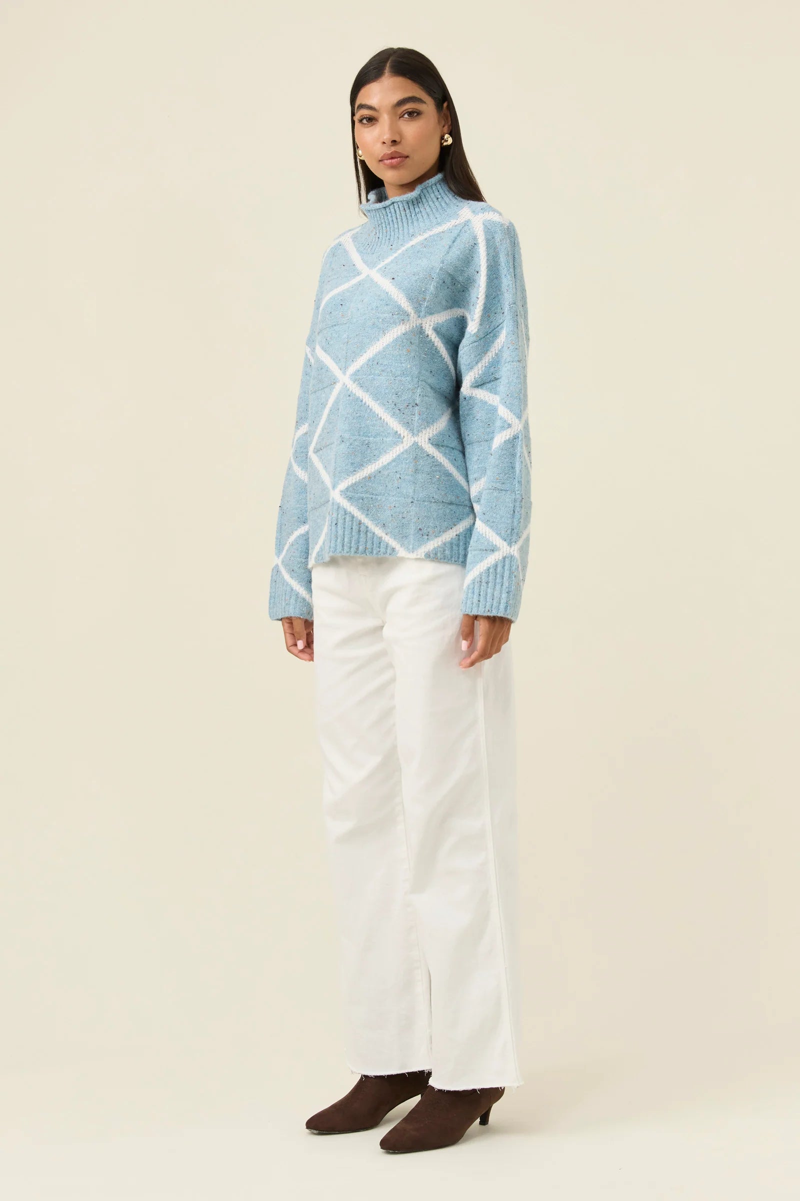 MCKENNA DIAMOND JUMPER ICE BLUE