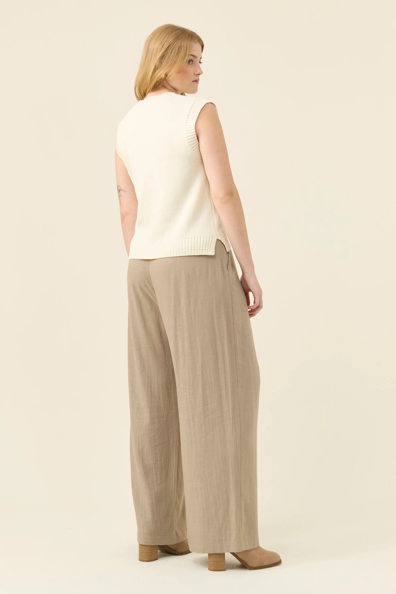 DARBY KNIT VEST IVORY
