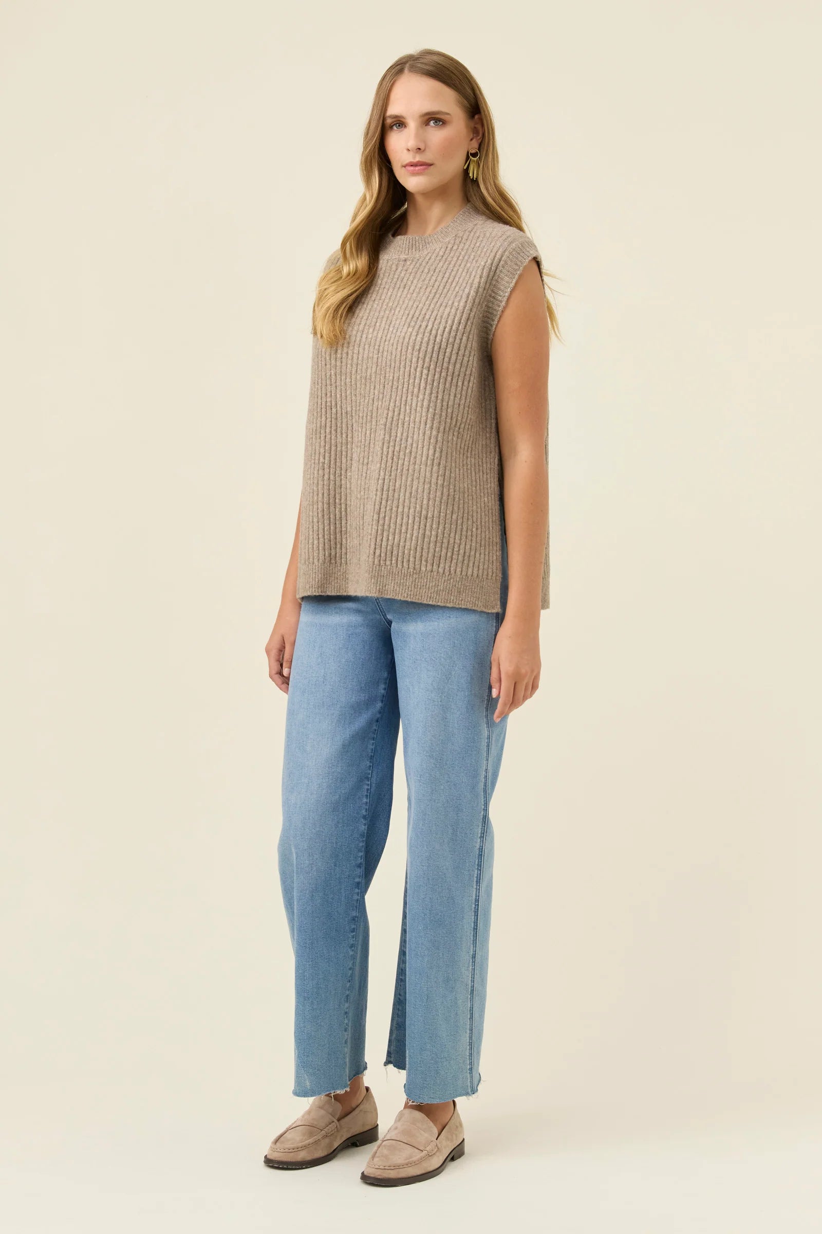 MIRU CREW KNIT VEST STONE