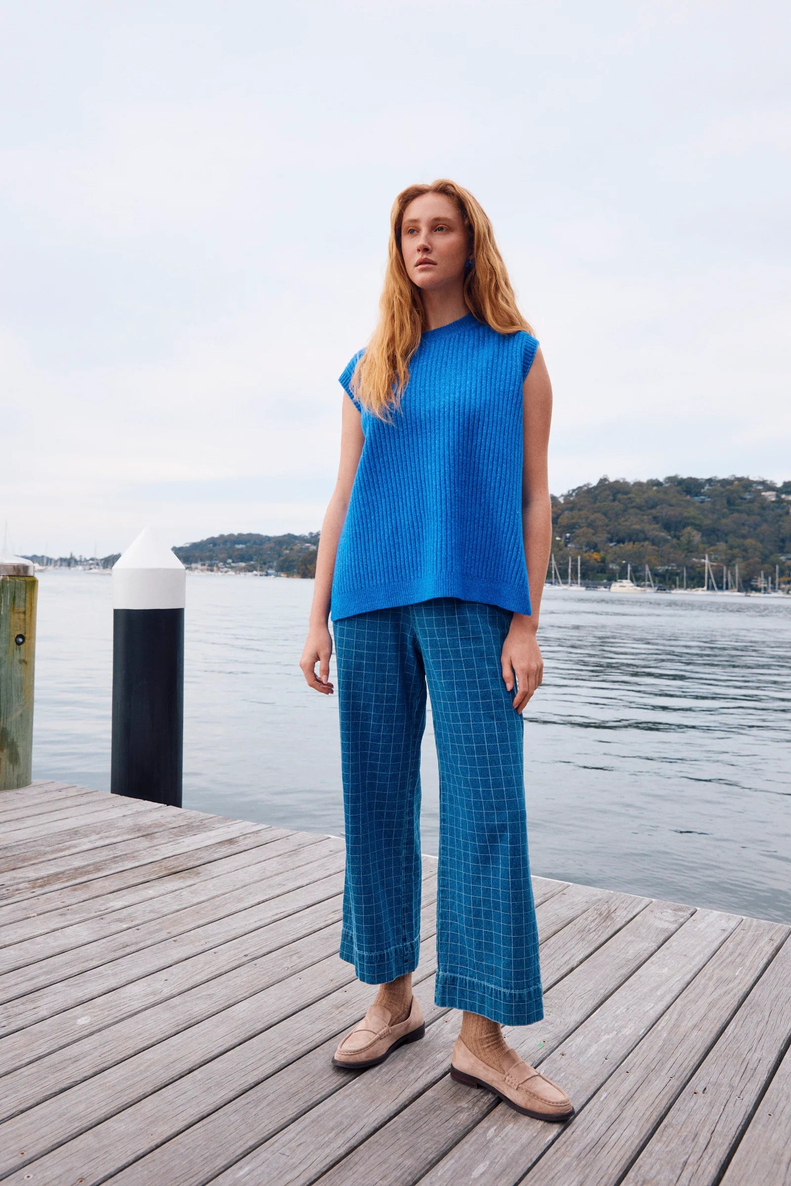 MIRU CREW KNIT VEST COBALT