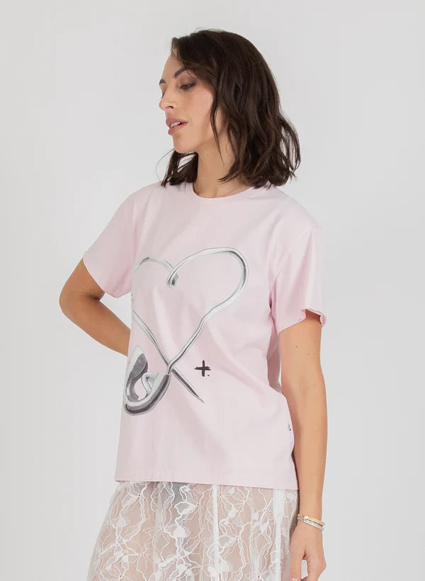 FRANKIE TEE PINNED HEART SOFT PINK