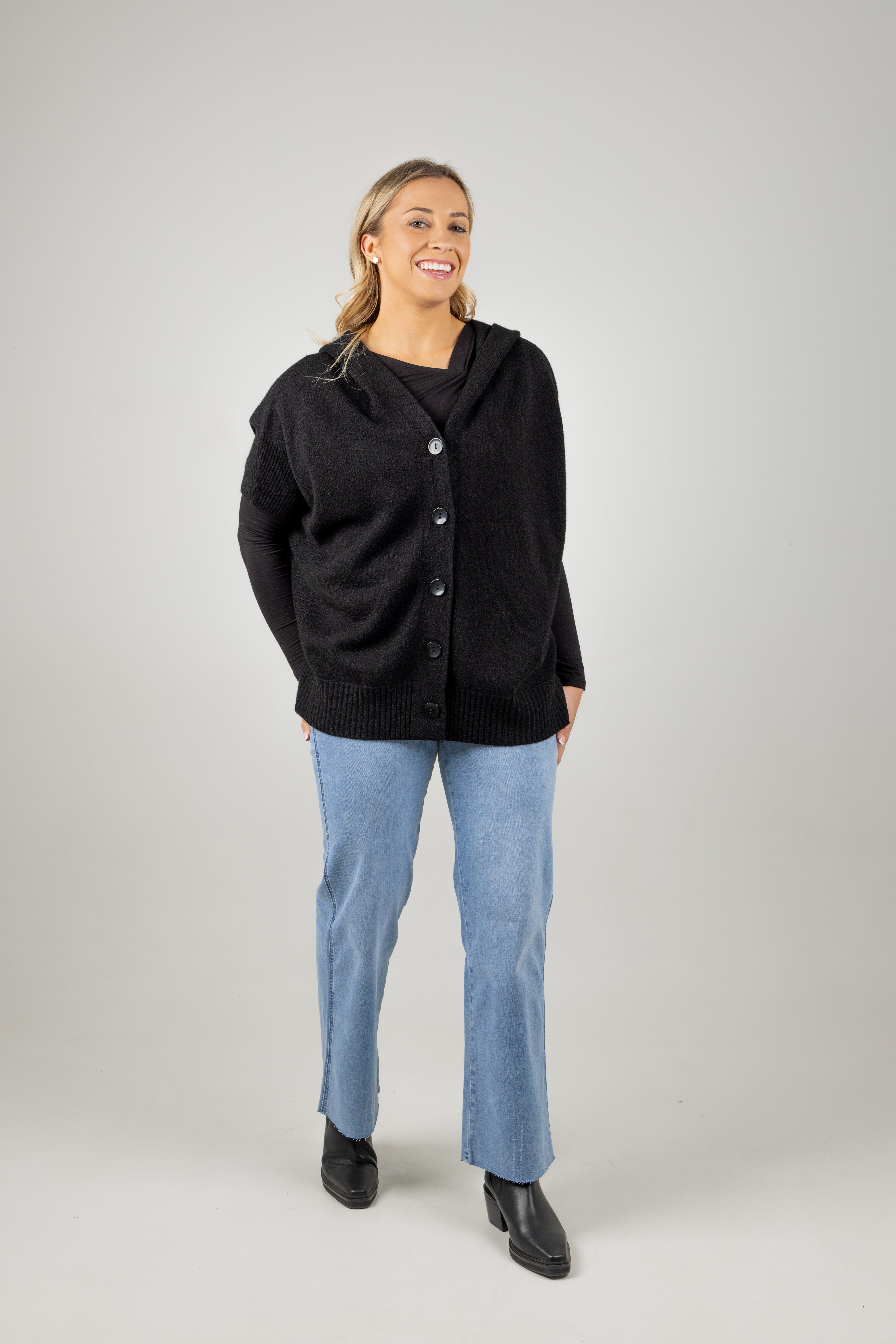 ESTEL HOOD KNIT BLACK