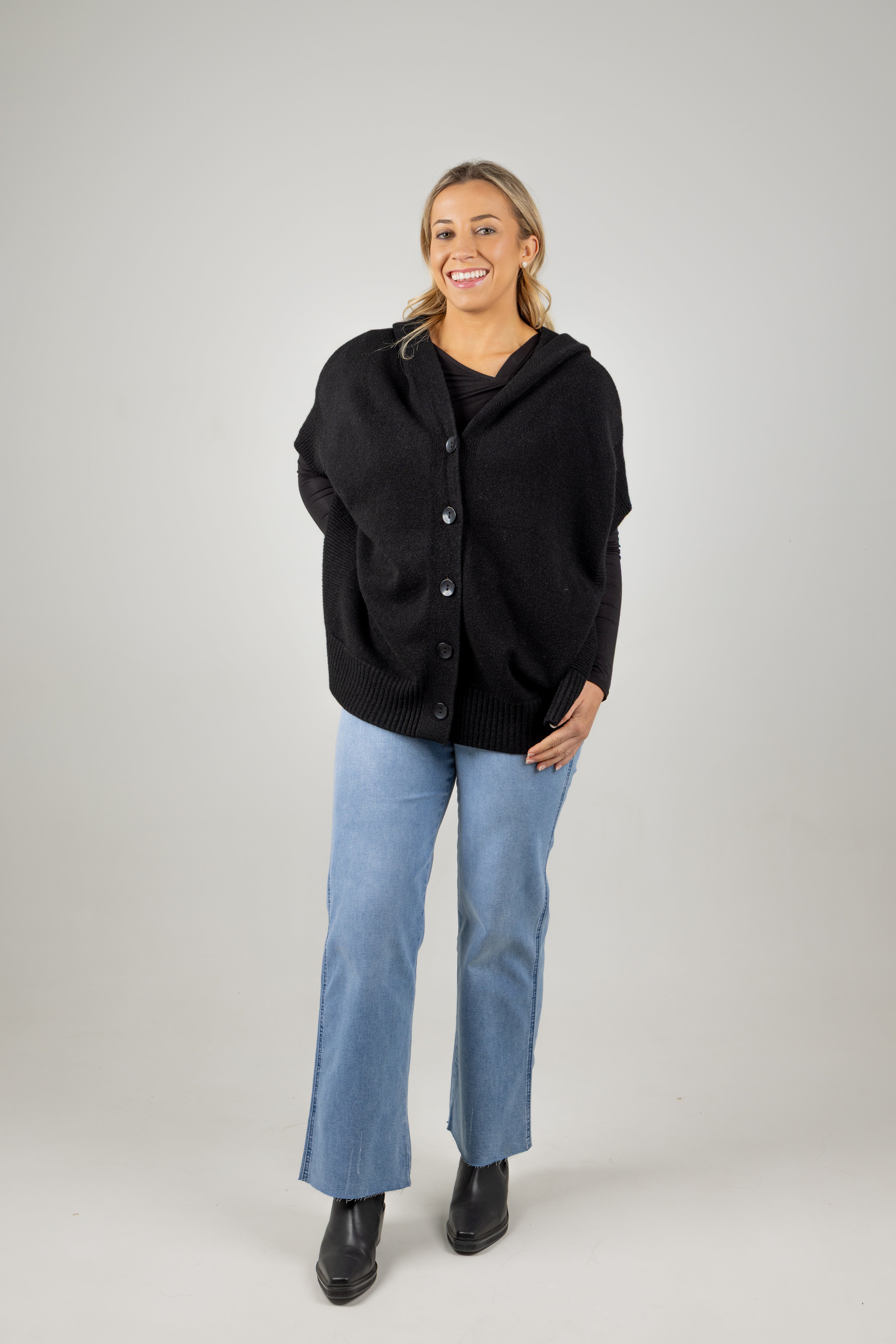 ESTEL HOOD KNIT BLACK