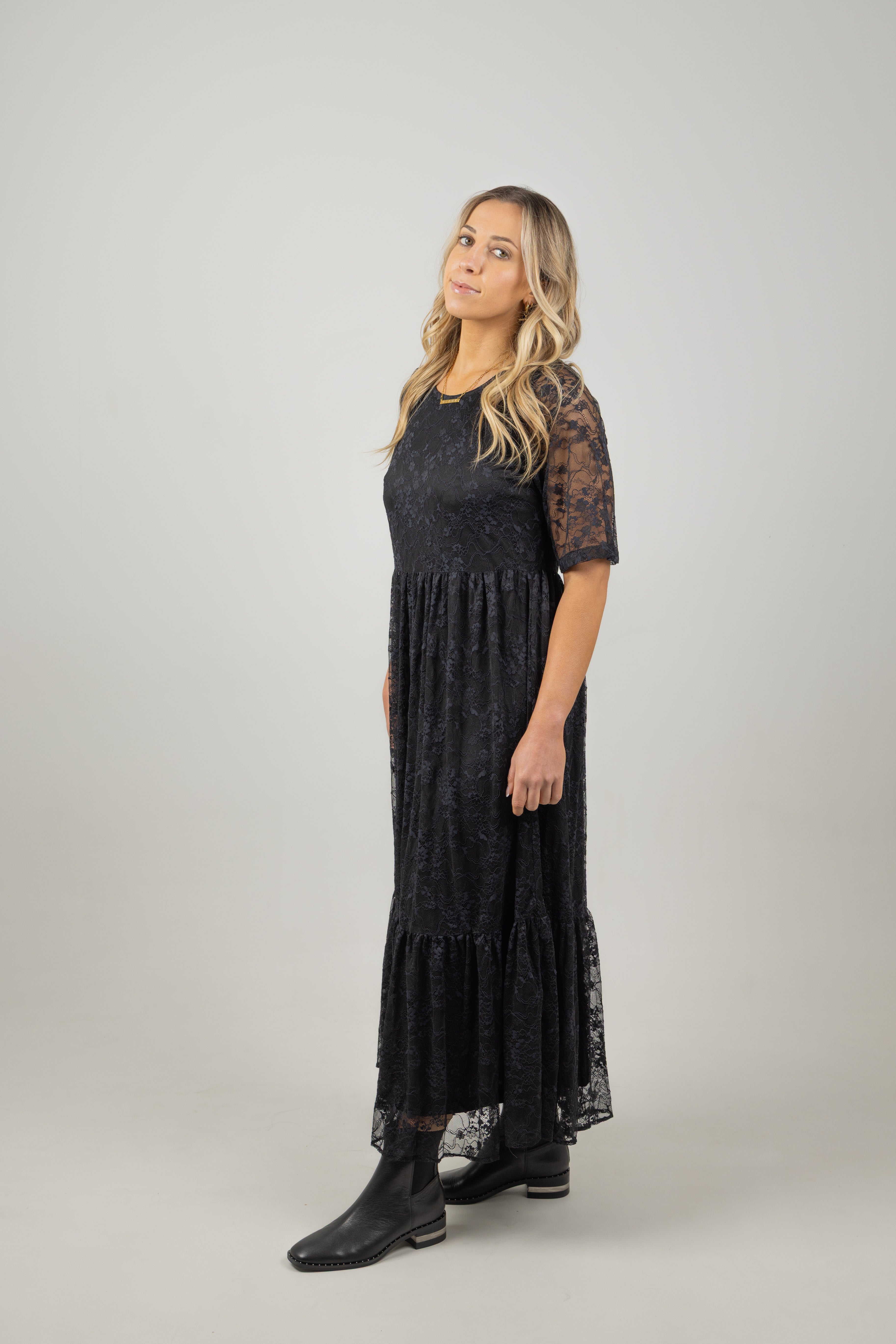 RUBY DRESS BLACK LACE