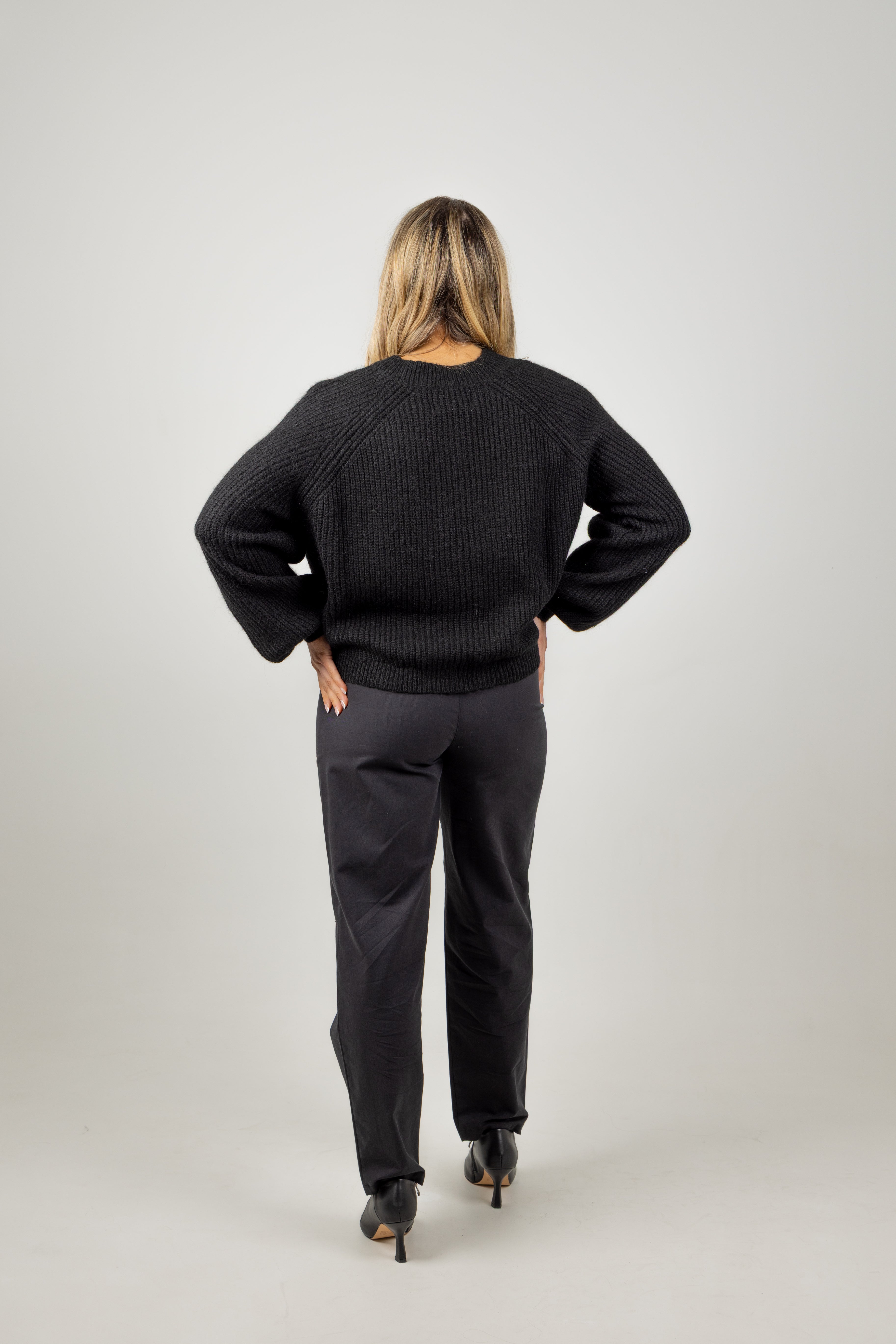 WILLOW CARDI BLACK