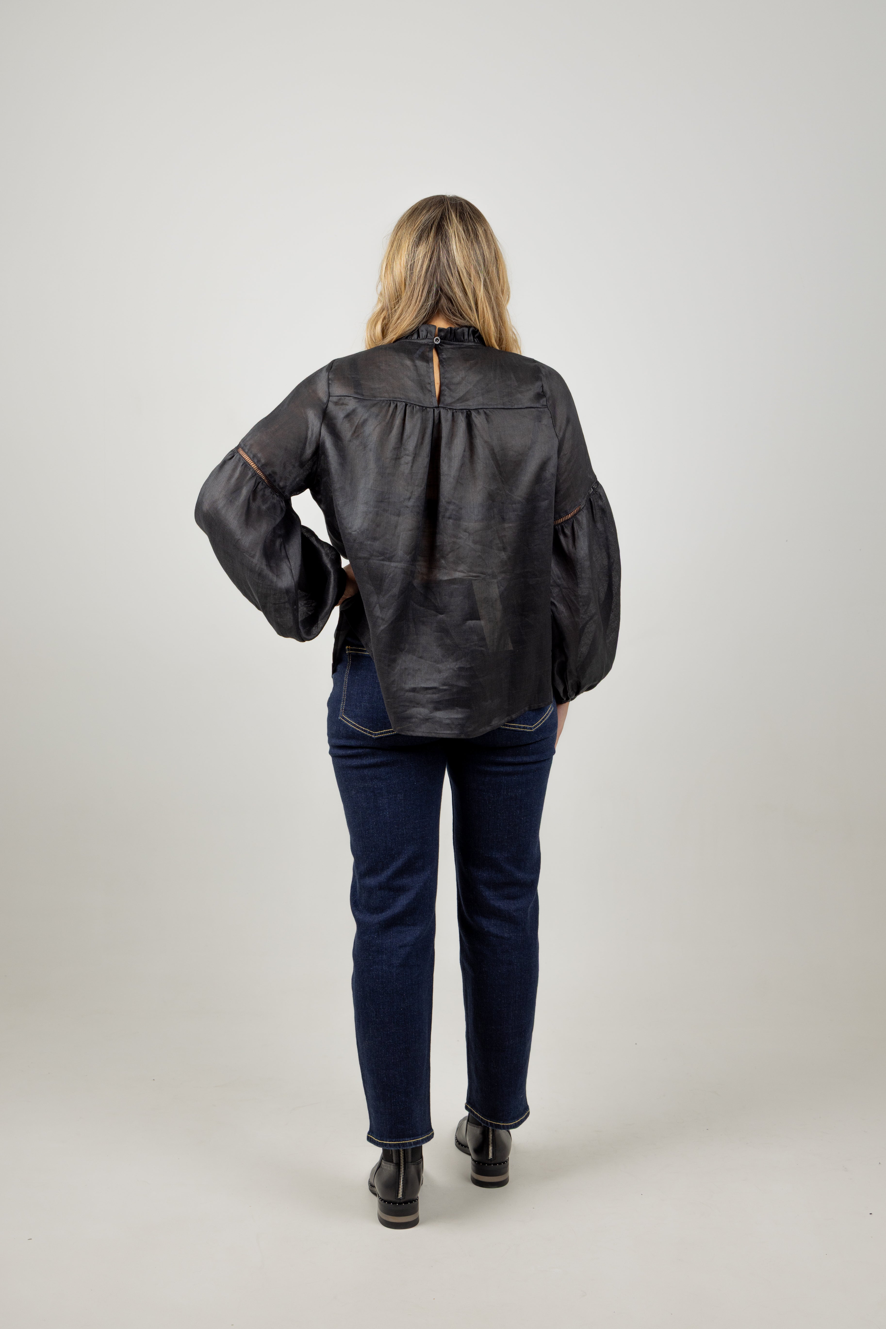 MILEY TOP BLACK