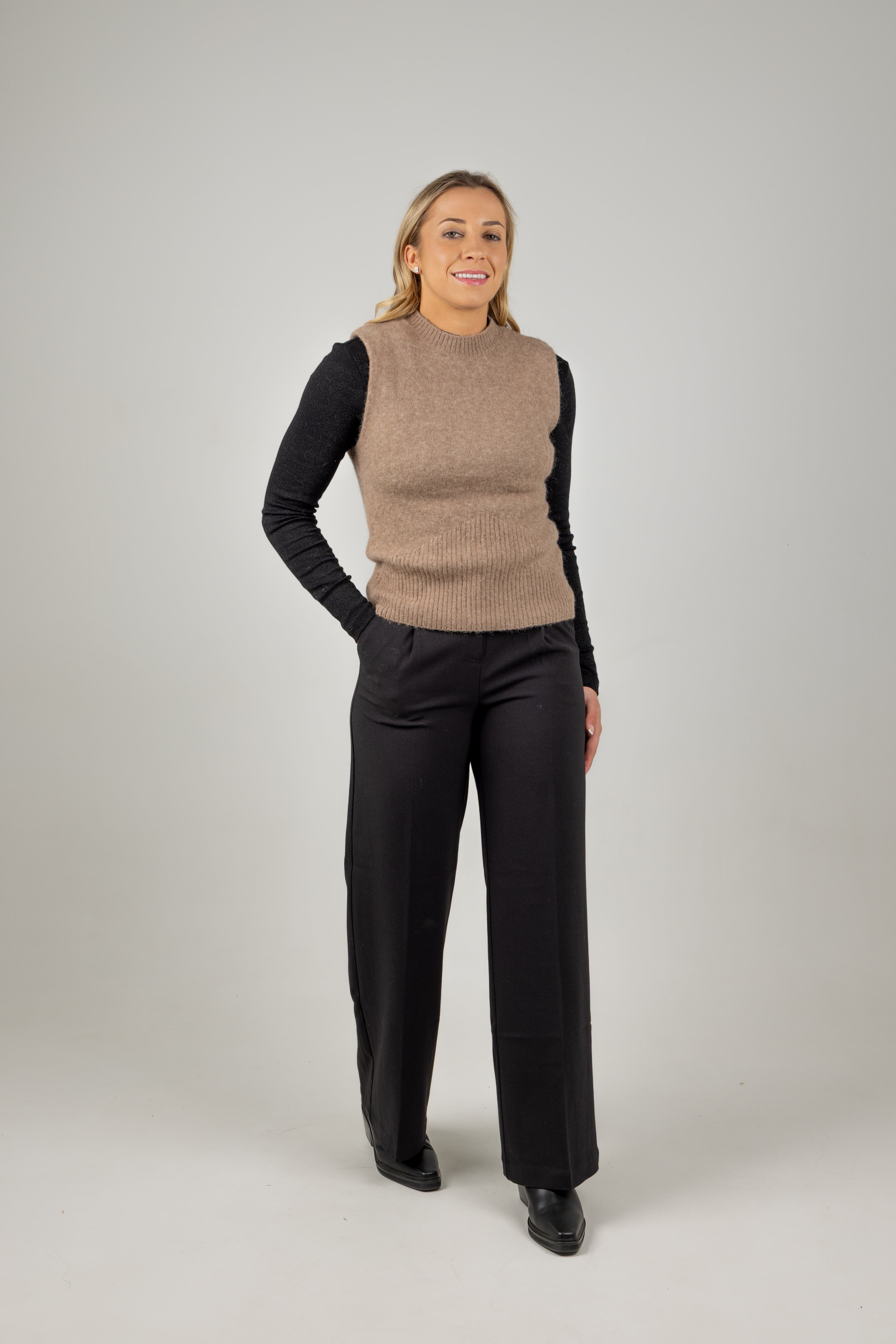 CLASSIC VEST TAUPE