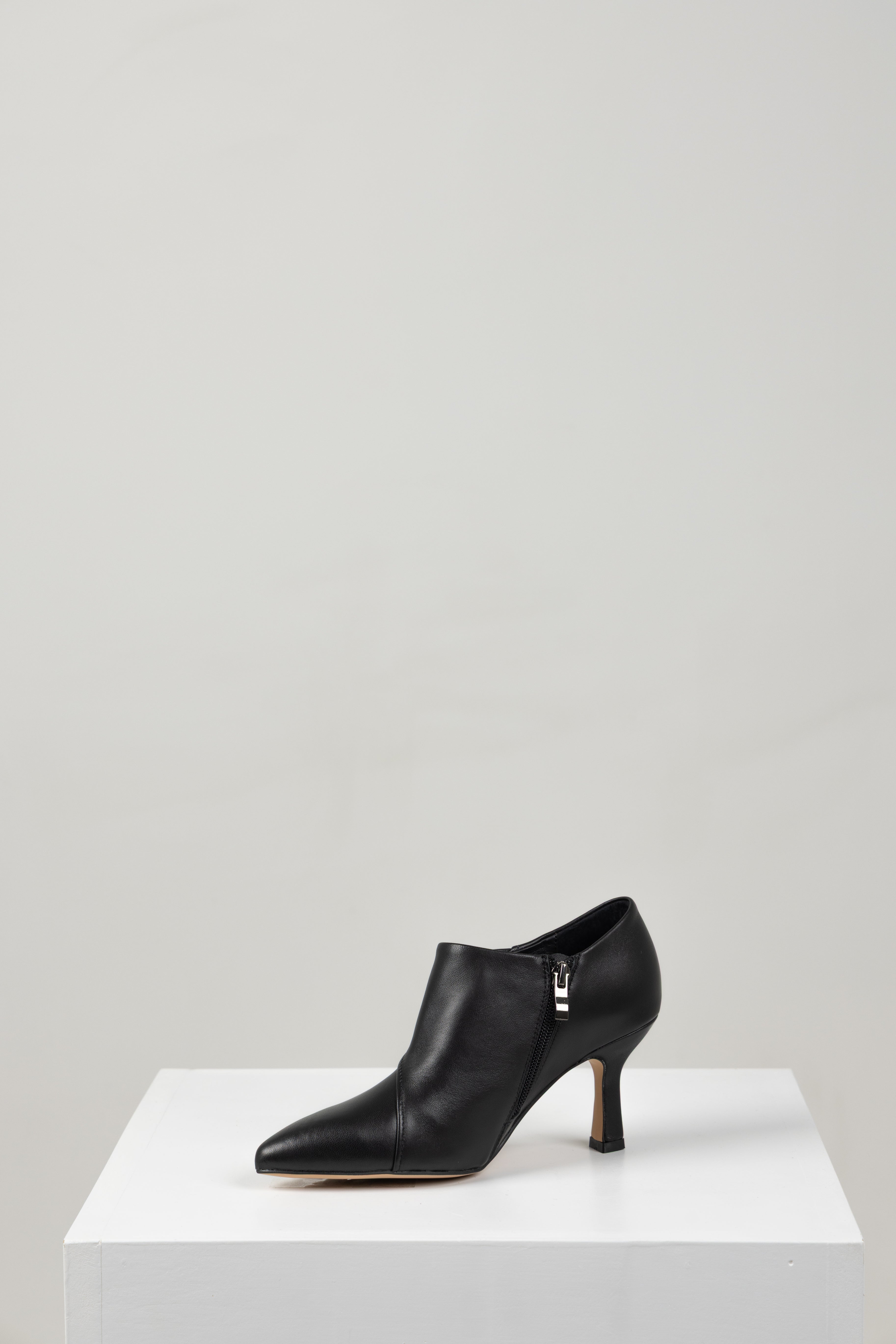 LAZEL ANKLE BOOT BLACK LEATHER