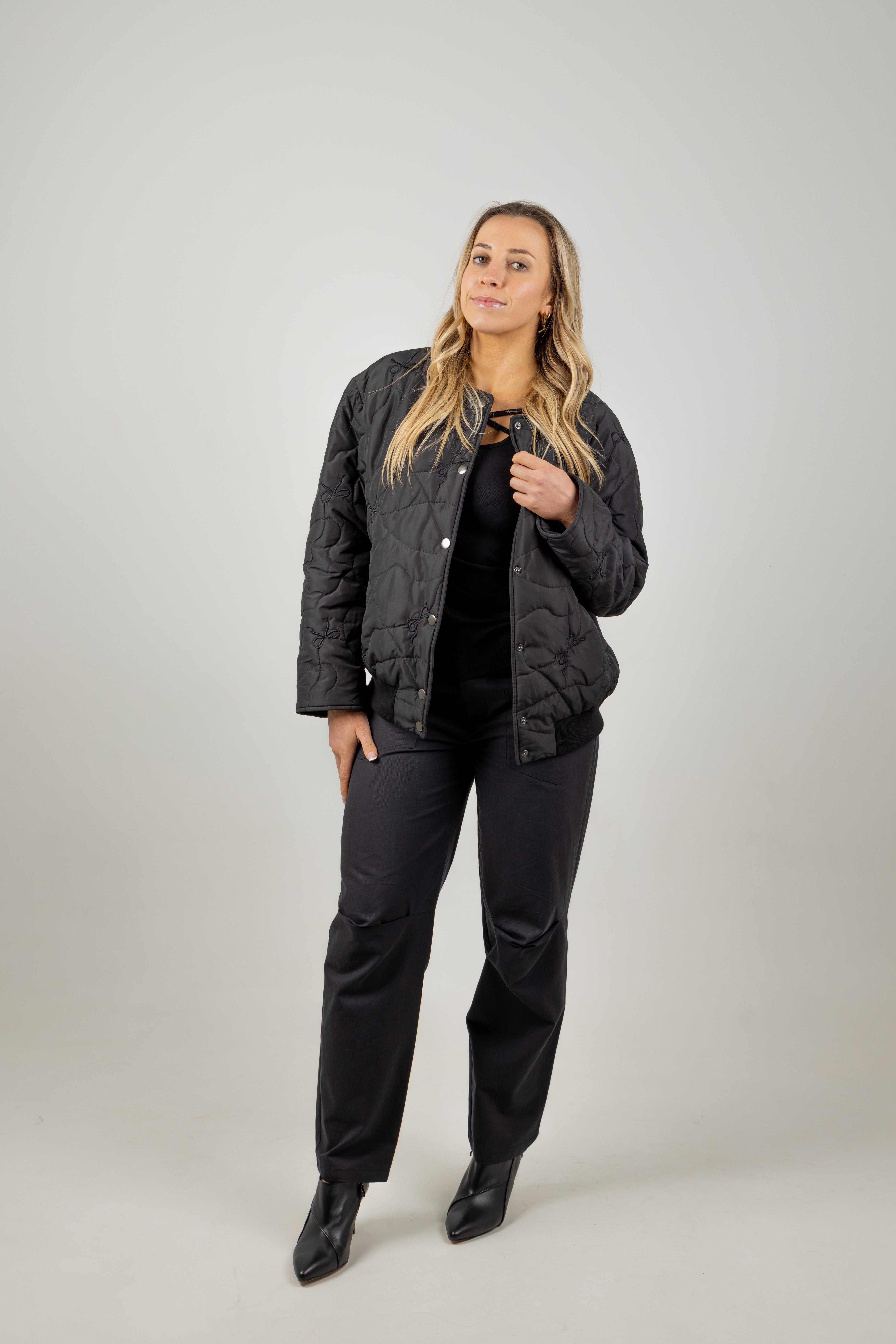 BECKY QUILTED JACKET BOW NOIR PRE ORDER