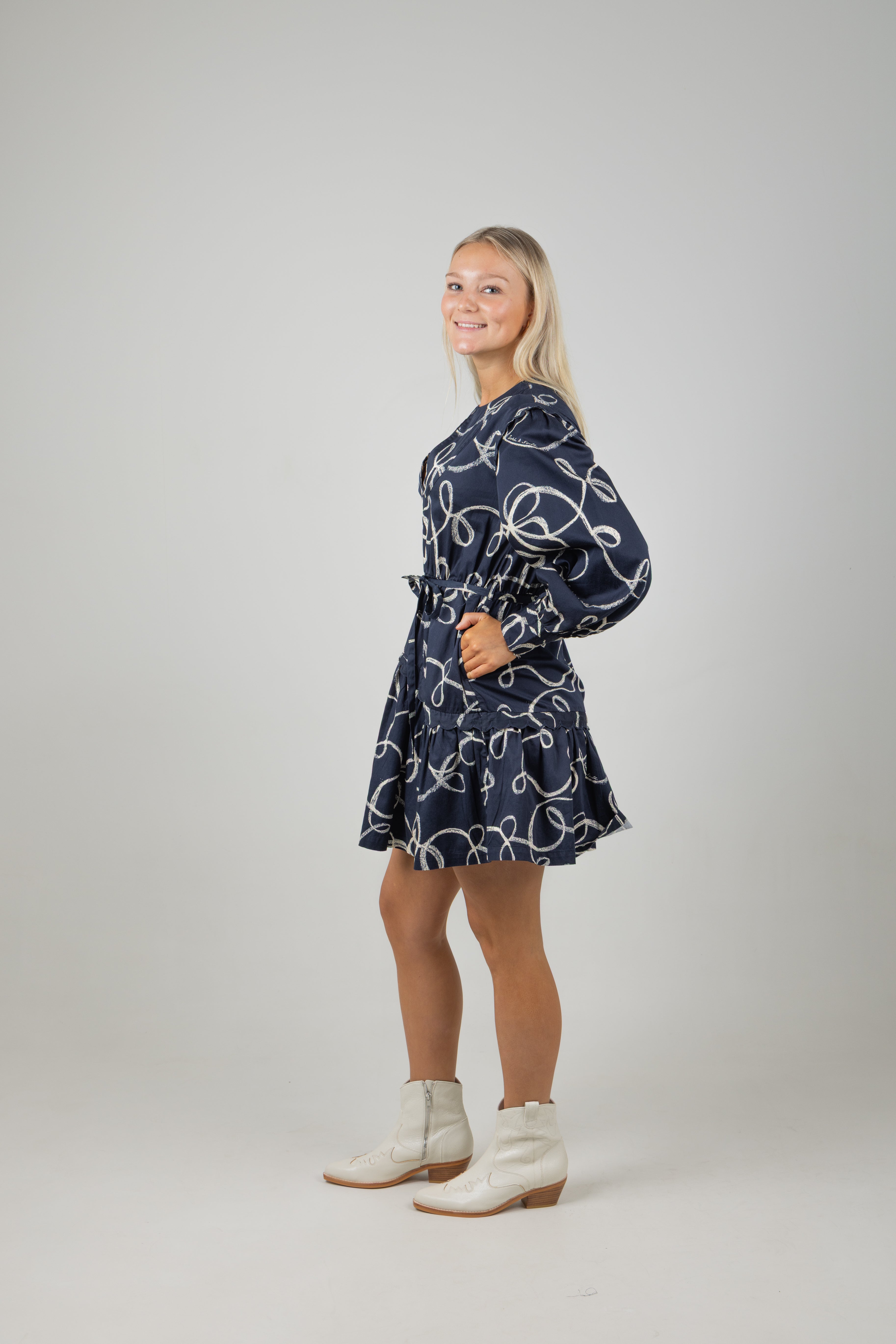 SCALLOP TRIM MINI DRESS RIBBON NAVY