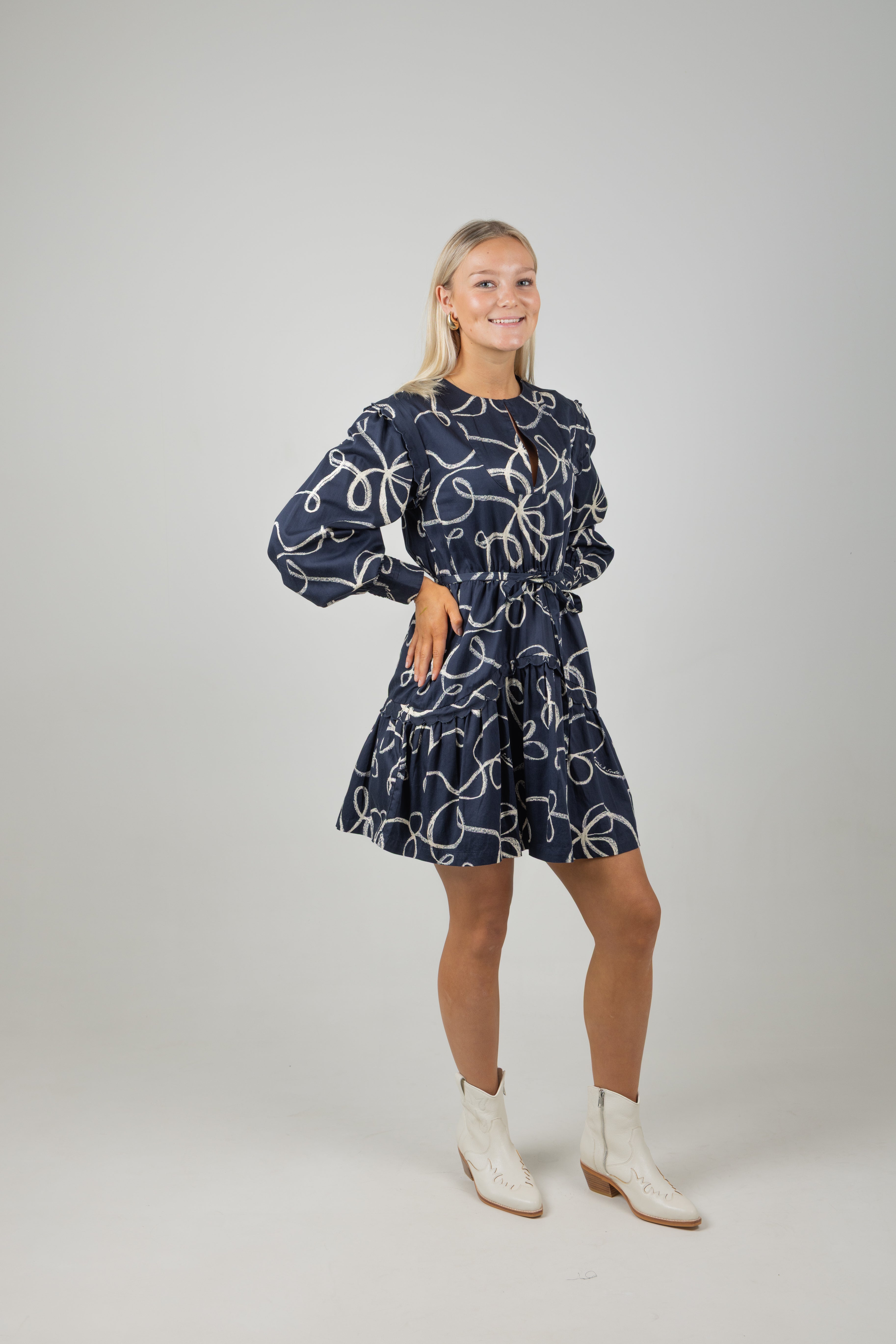 SCALLOP TRIM MINI DRESS RIBBON NAVY