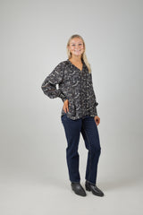 LACE SHIRT MOON GARDENING
