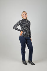 MOCK NECK TOP MOON GARDENING