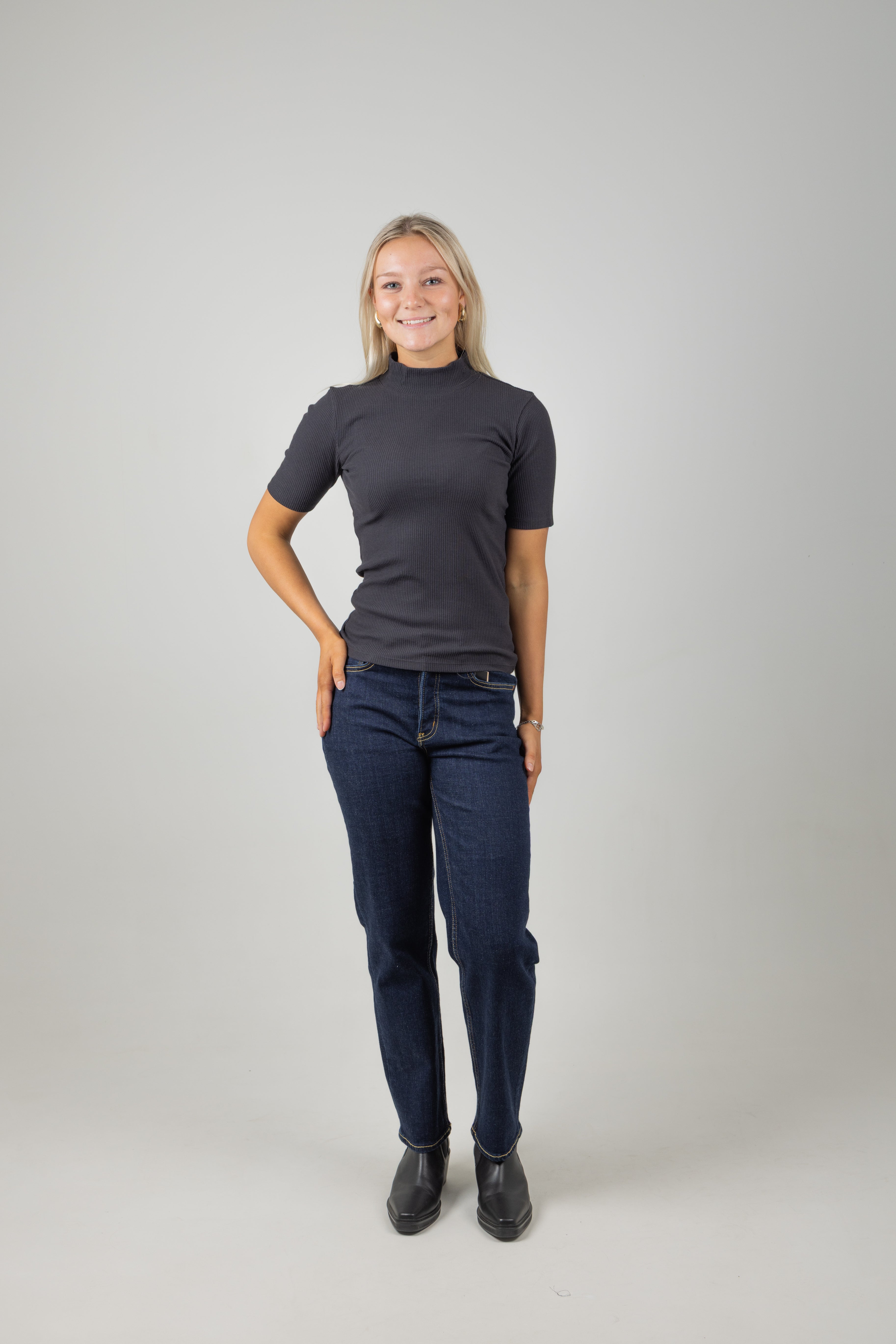 CORE MOCK RIB T-SHIRT BLACK