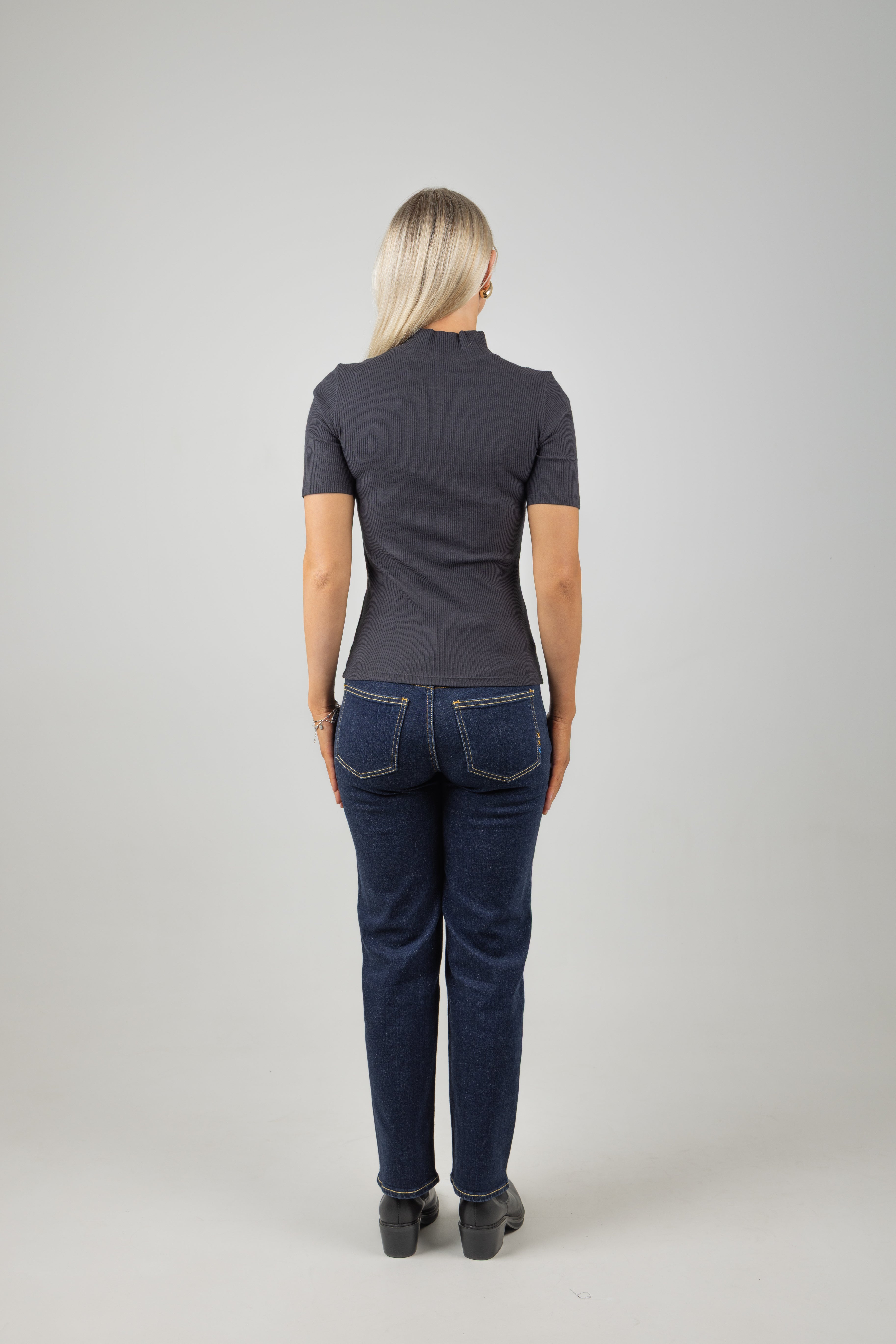 CORE MOCK RIB T-SHIRT BLACK