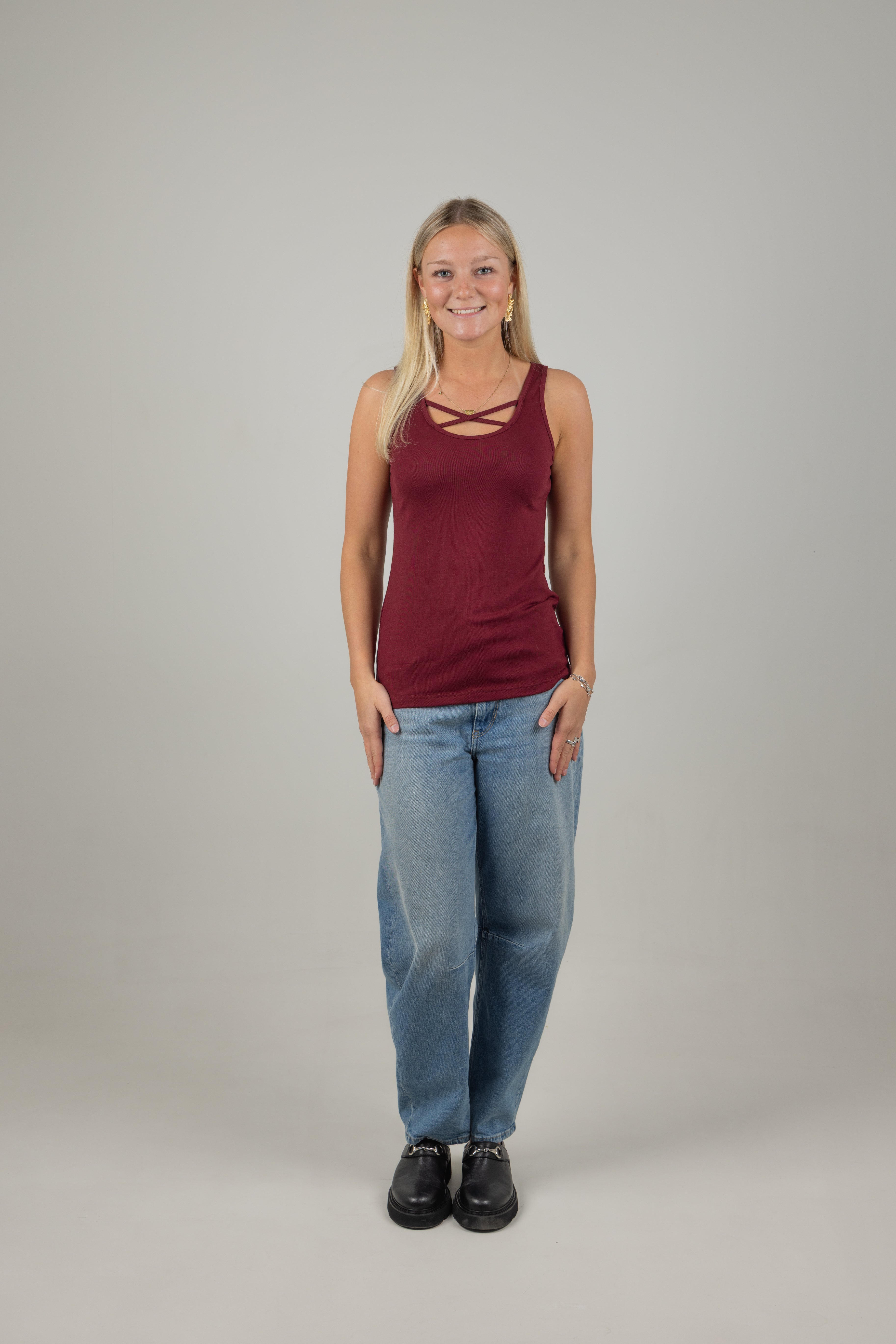 ARIANA TANK BURGUNDY