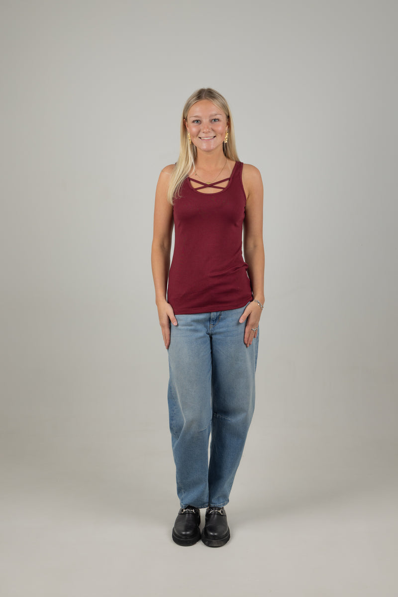 Ariana Tank Burgundy