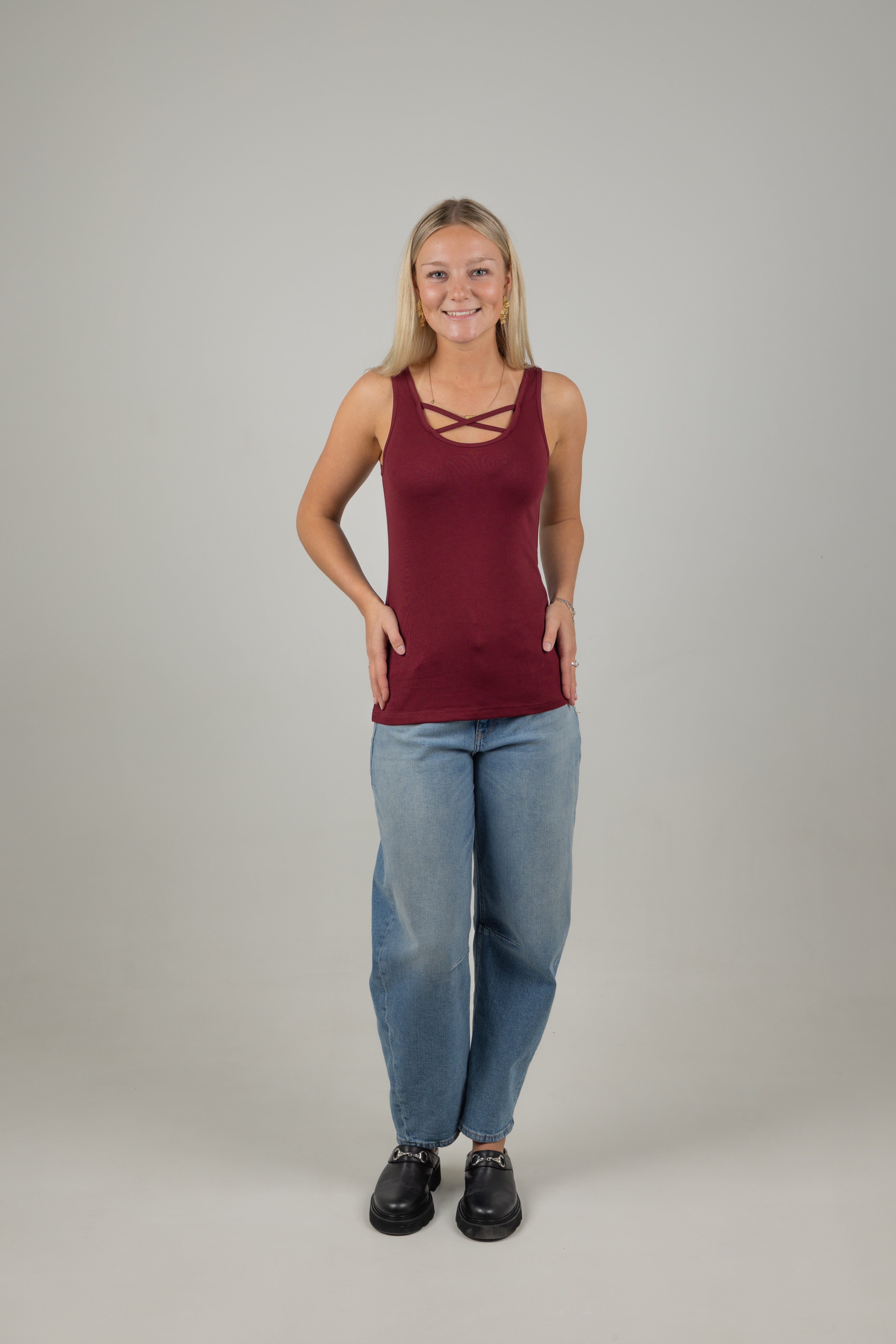 ARIANA TANK BURGUNDY