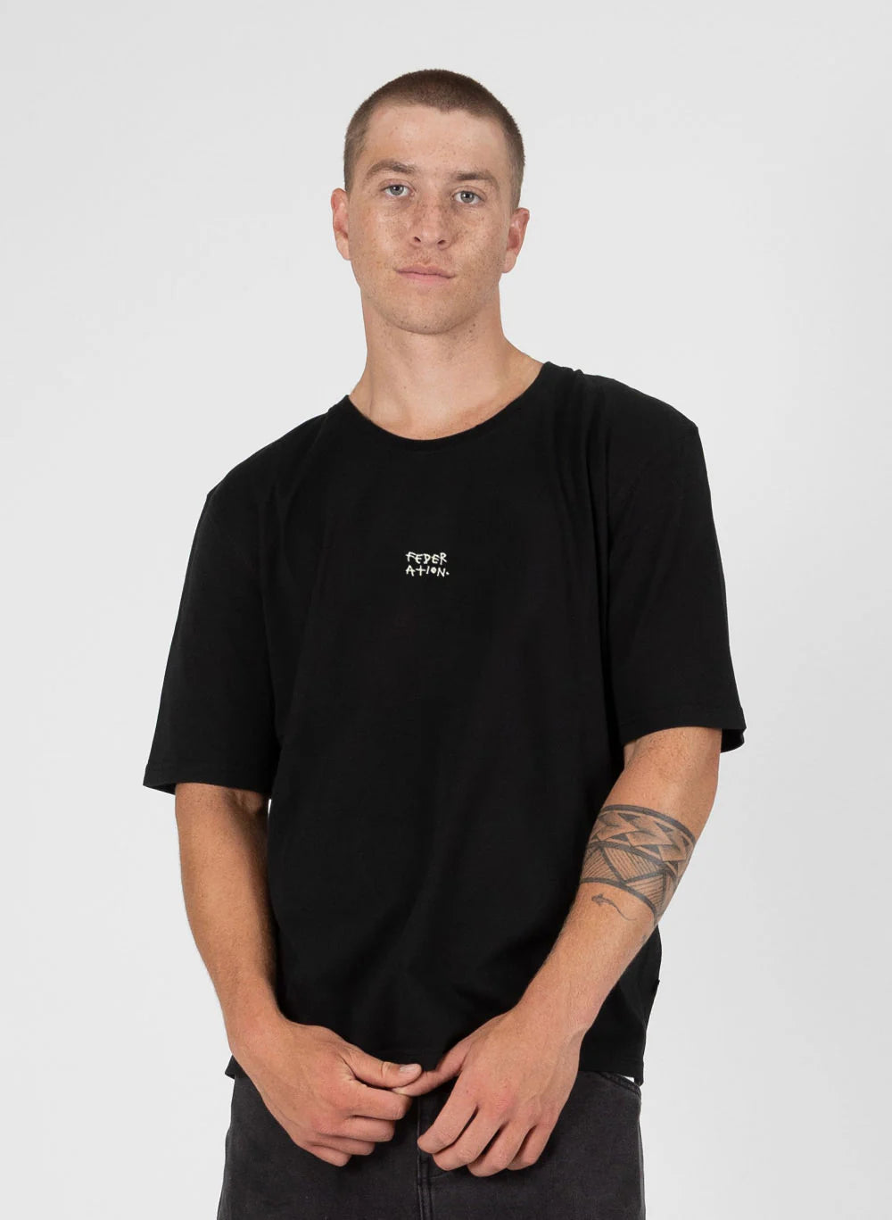 CRUISE TEE SKETCH BLACK