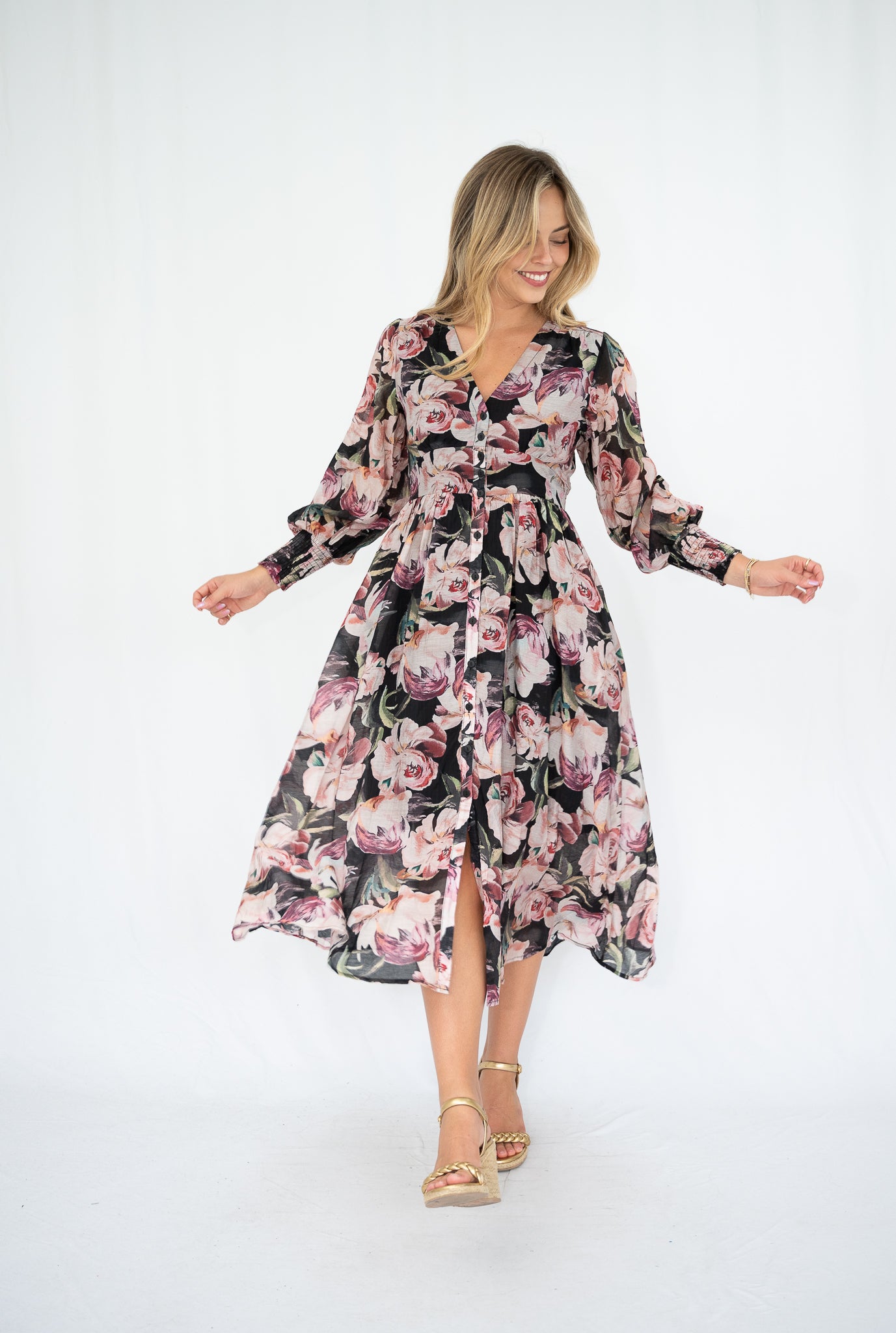 blank space flower dress SARAH BLUSH FLORAL – Graceful and elegant Tight Leopard Print Strapless striped sweater knit maxi dress Color:Nude/Gold