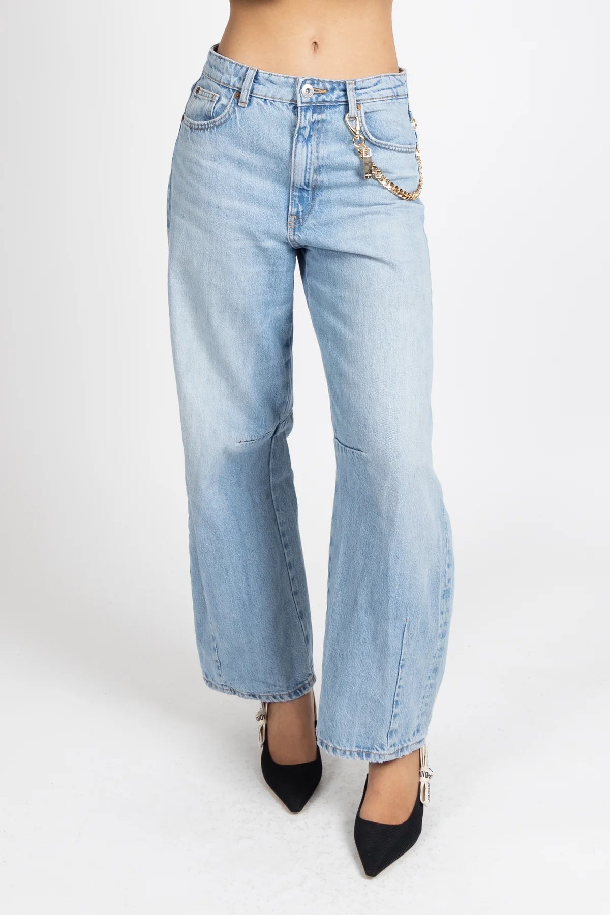 Right Barrel Jean