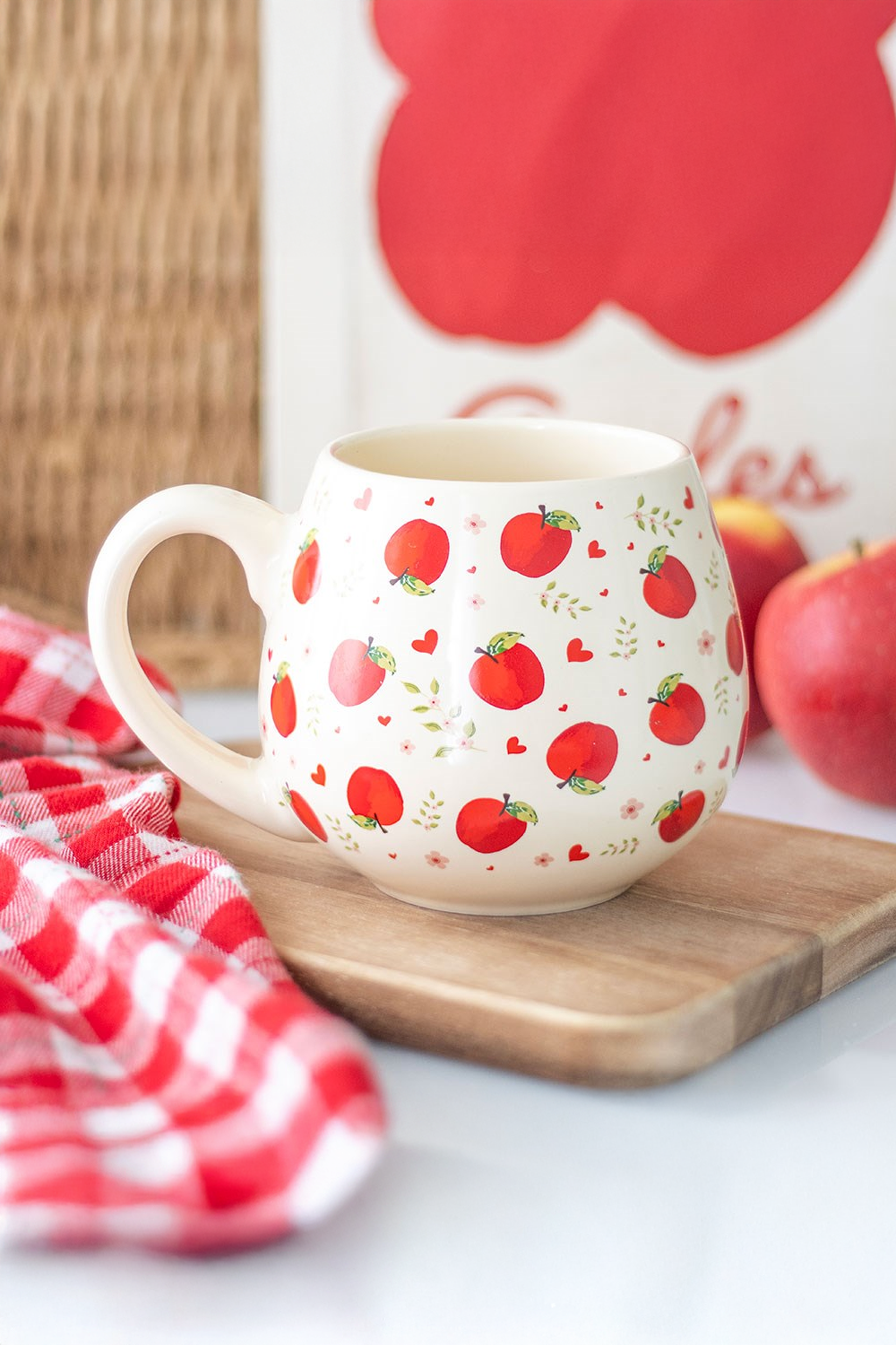 APPLE PRINT COFFEE MUG