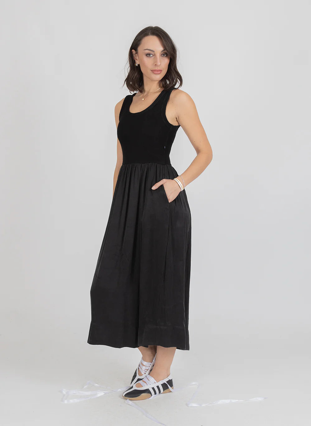 CINEMA DRESS BLACK