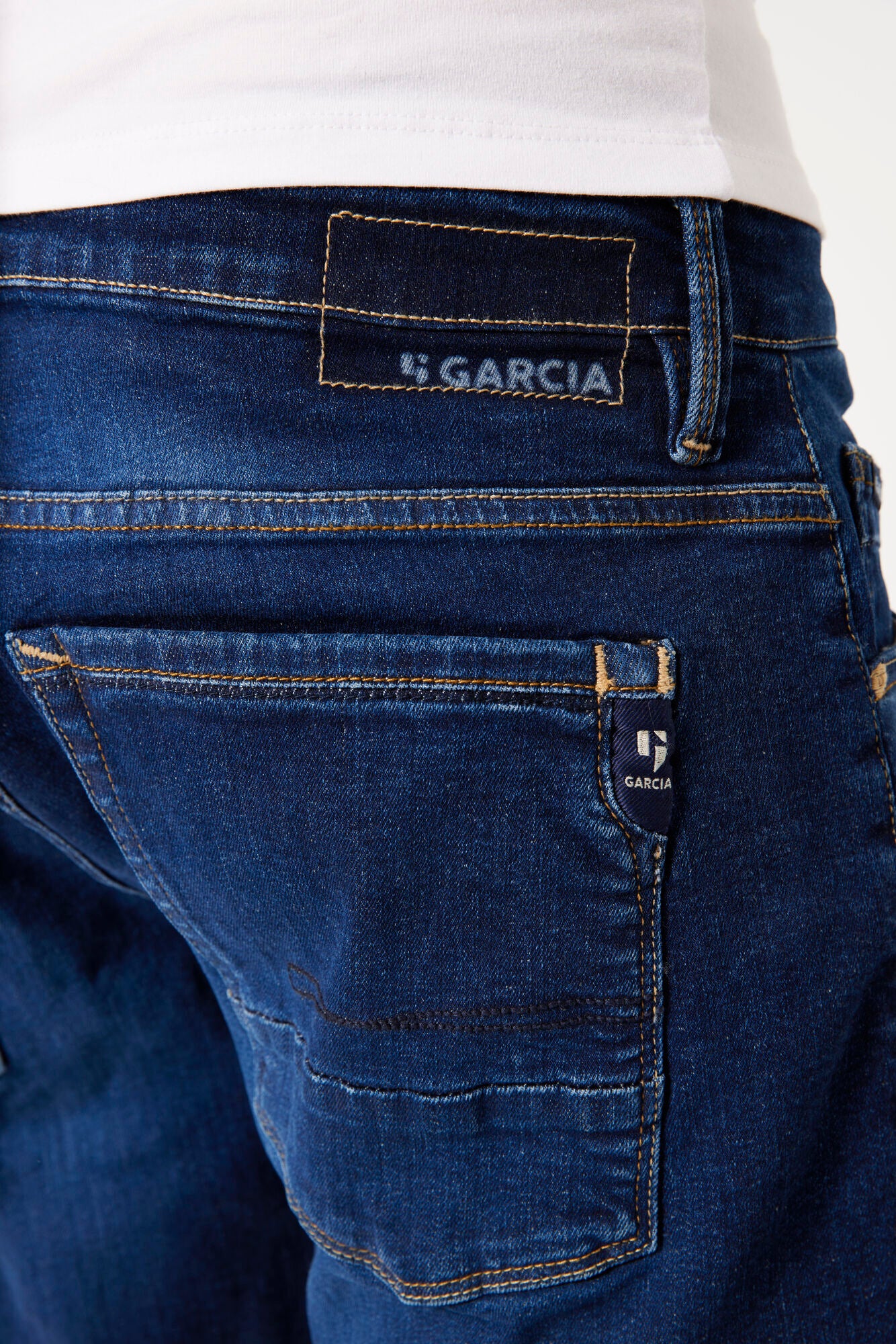 RUSSO 611 TAPERED JEAN INDIGO