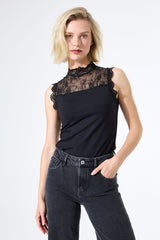 LACE DETAILED CAMI BLACK