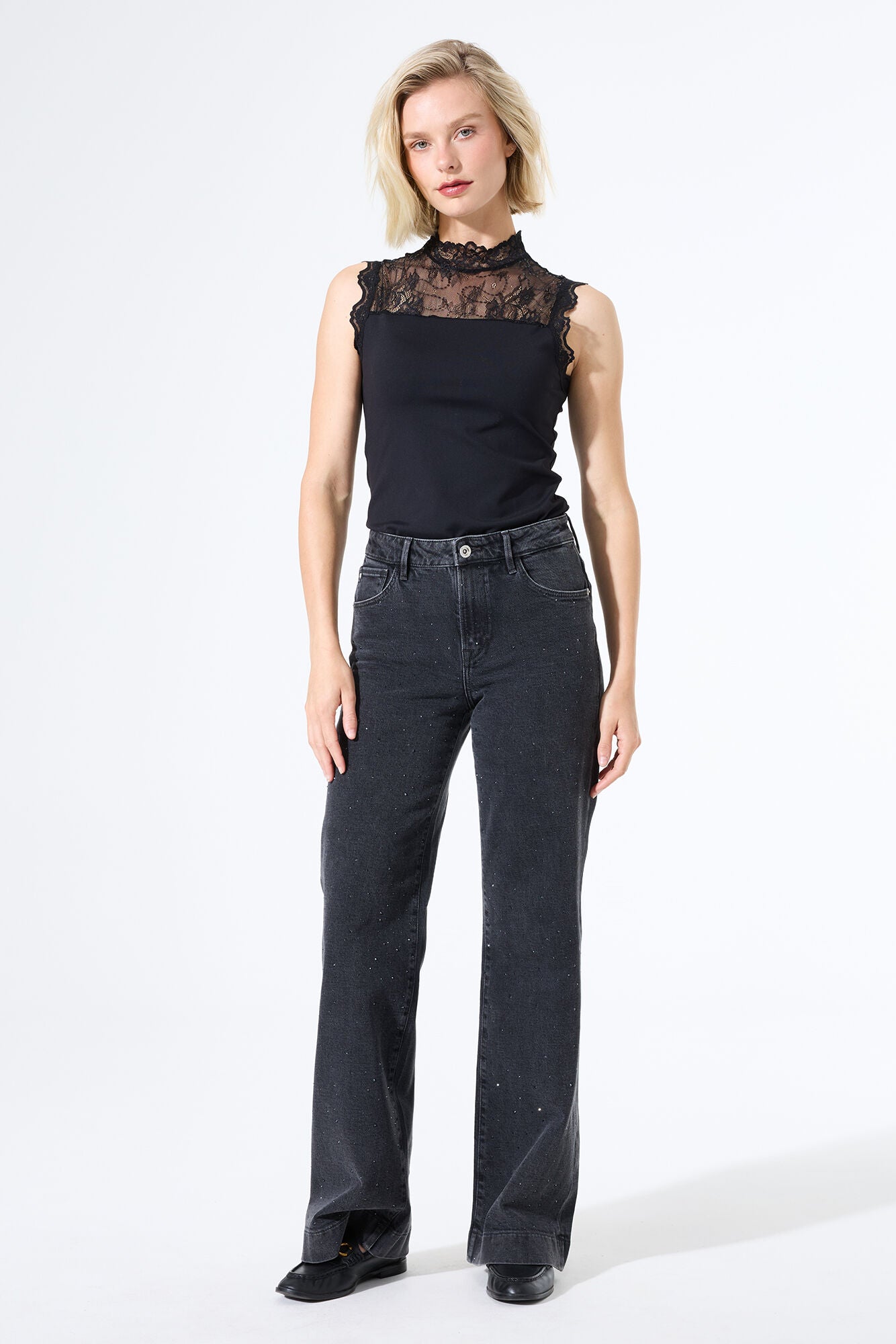 LACE DETAILED CAMI BLACK