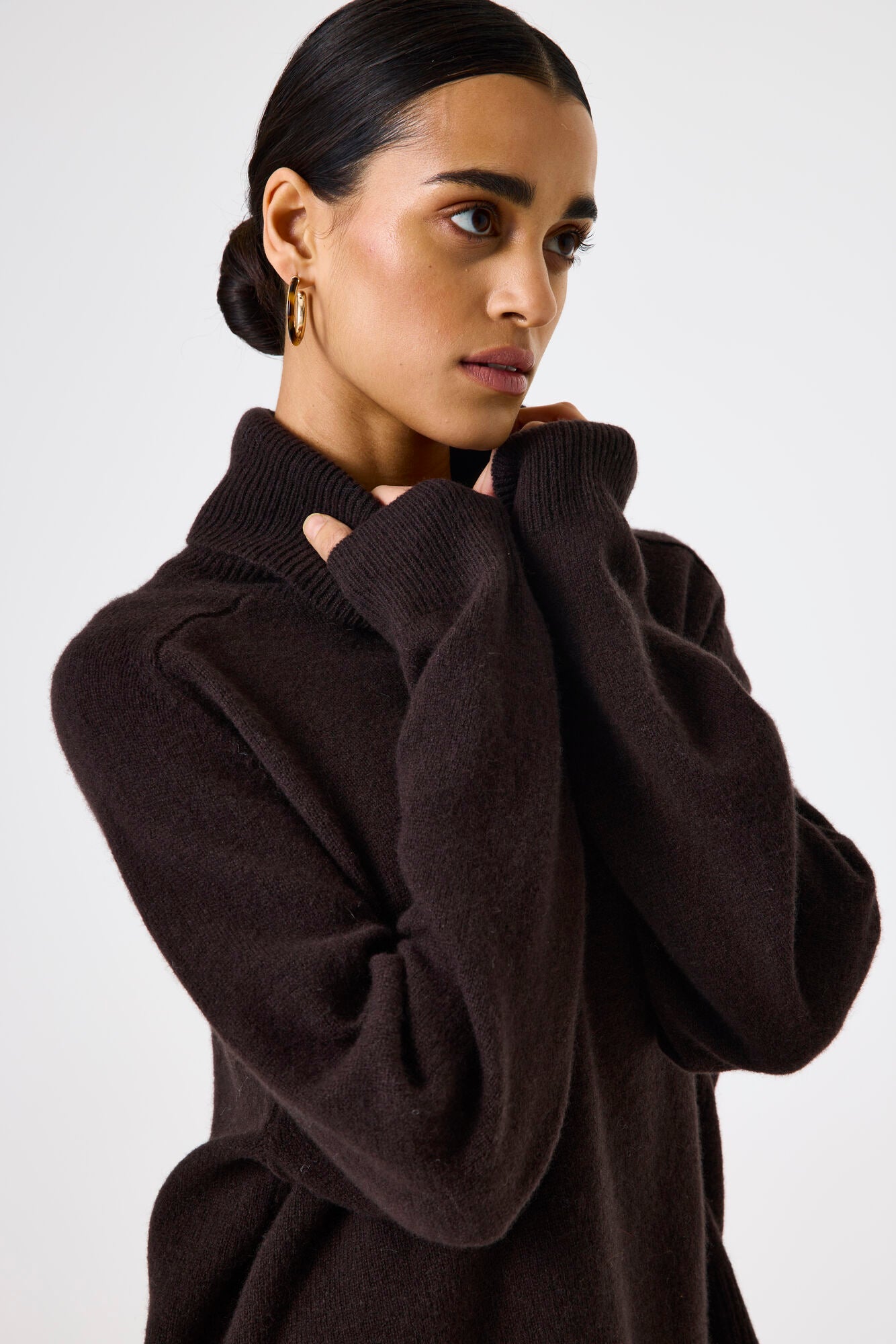 WOOL KNIT CHOCOLATE