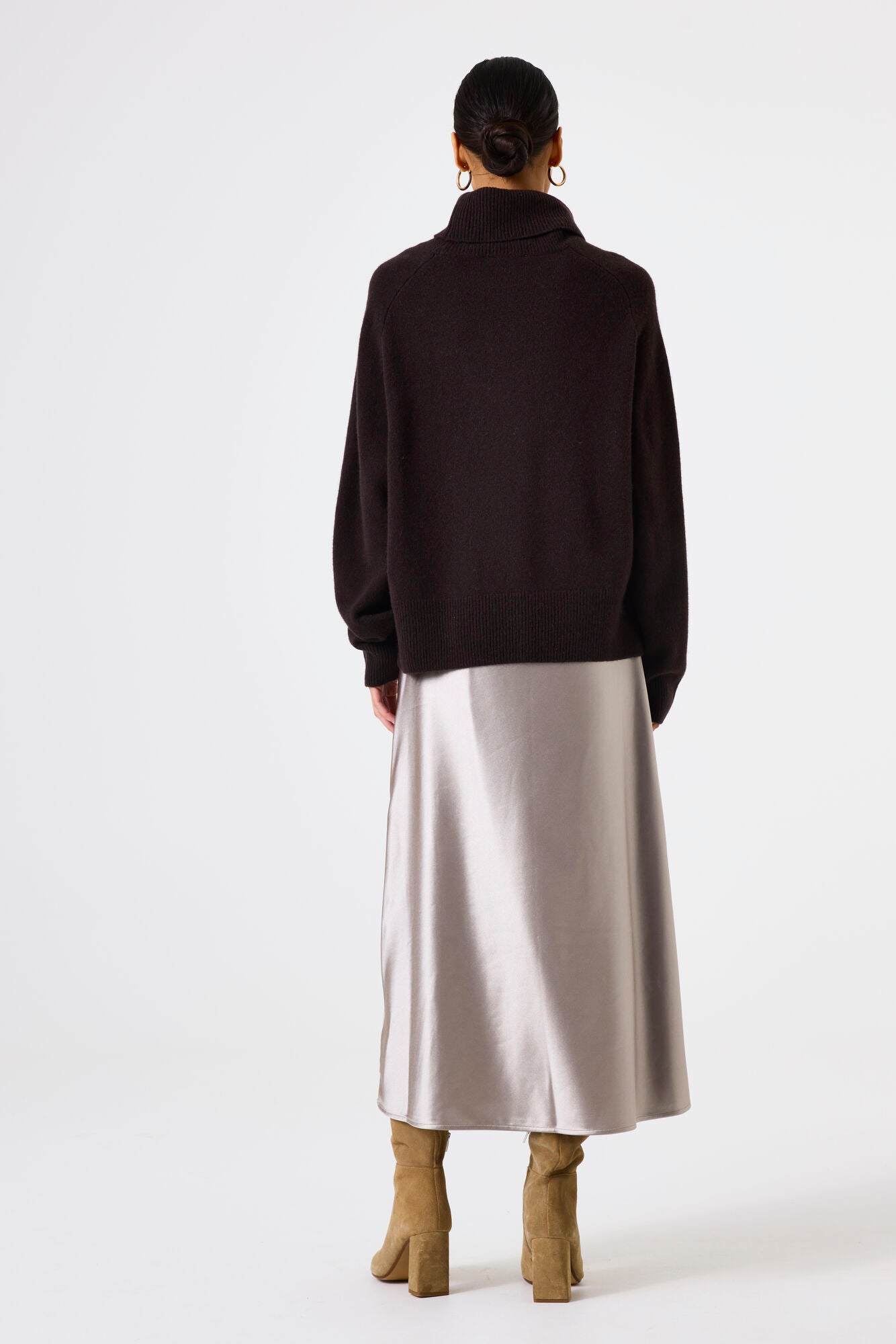 WOOL KNIT CHOCOLATE