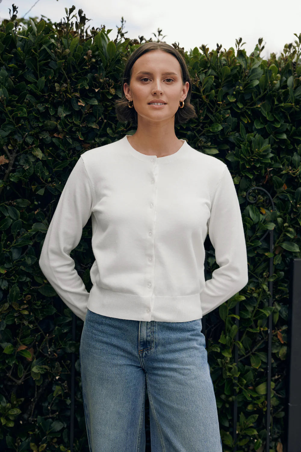 CLASSIC BUTTON UP CARDIGAN CHALK