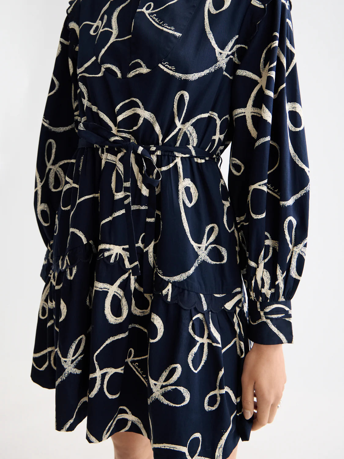 SCALLOP TRIM MINI DRESS RIBBON NAVY