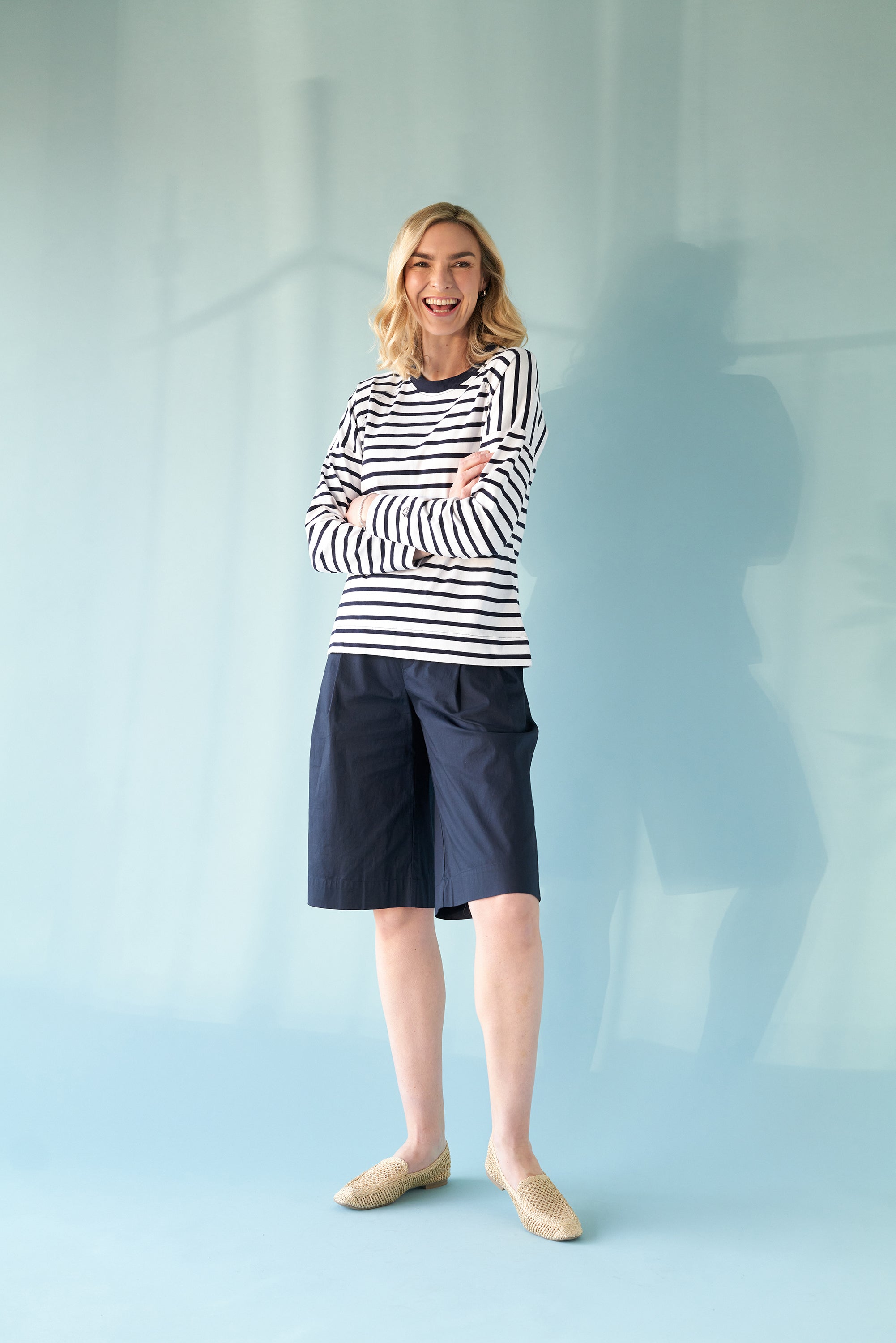 RAGLAN CREW NAVY STRIPE