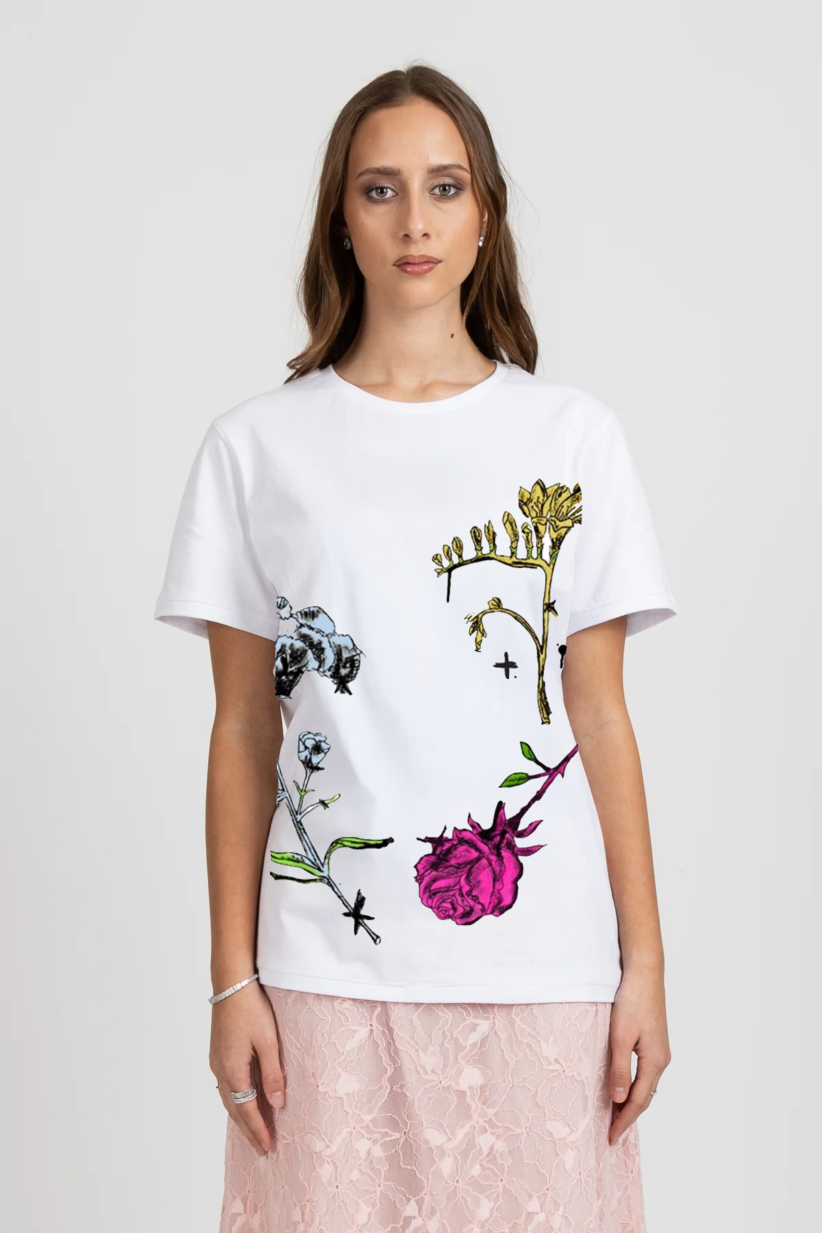 RUSH TEE ROSES WHITE PRE ORDER