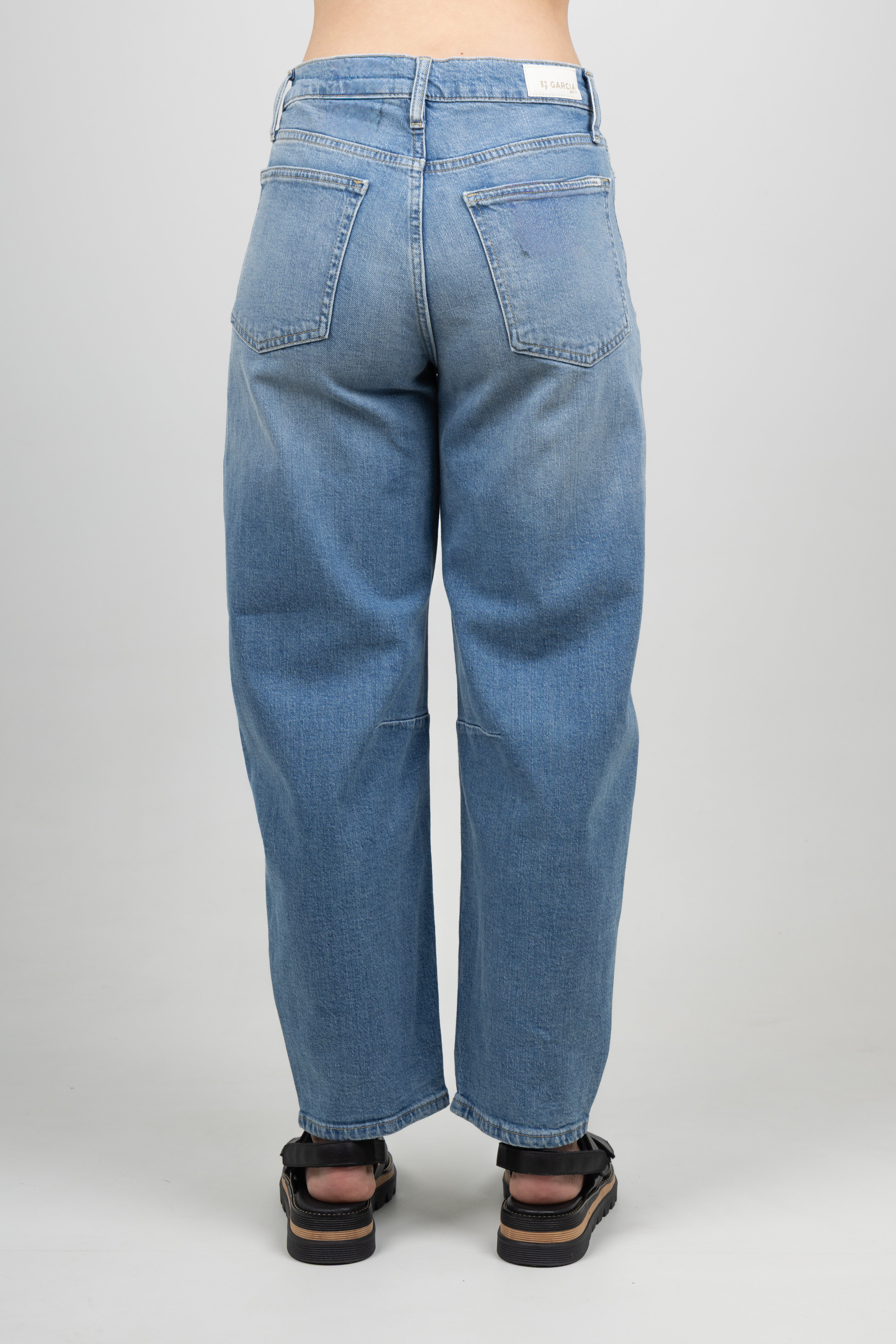 CHYLA 282 BARREL FIT JEAN MEDIUM USED