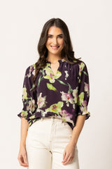 SHORT SLEEVE GIFTED TOP MERLOT BLOOM