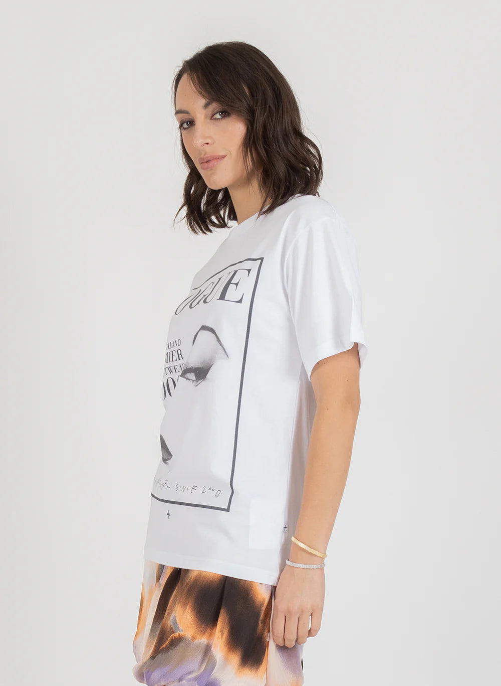 TOUR TEE ROUGE WHITE