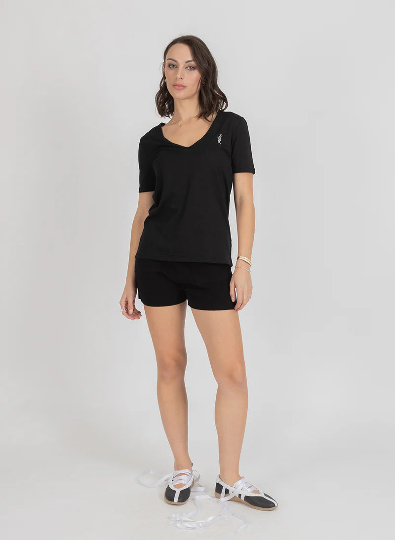 V PRESENT TEE FDR BLACK