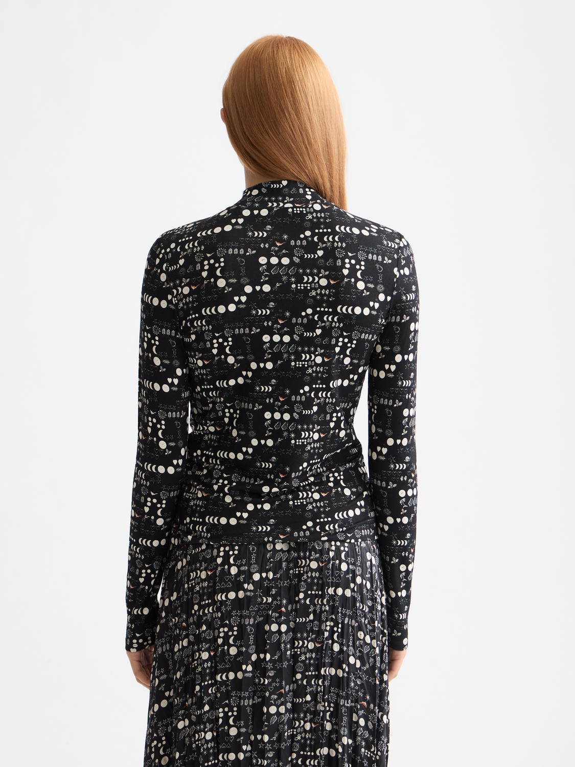 MOCK NECK TOP MOON GARDENING