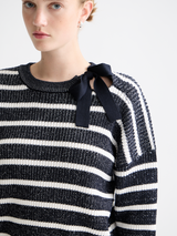 STRIPE TIE NECK KNIT SKY CAPTAIN