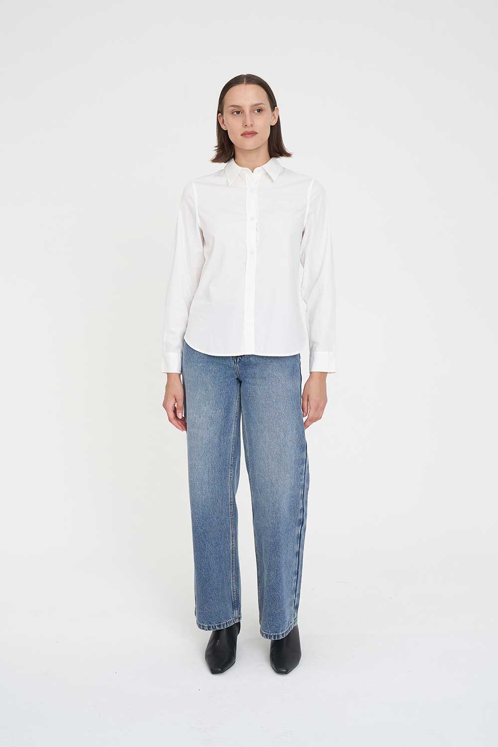 CLASSIC BUTTON UP SHIRT WHITE